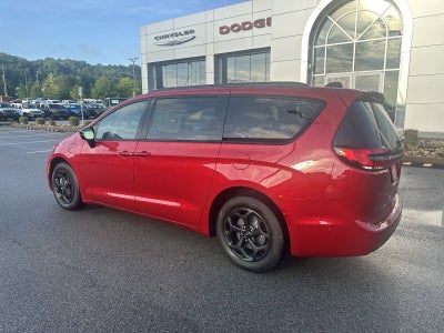 2024 Chrysler Pacifica Hybrid PACIFICA PLUG-IN HYBRID PREMIUM S APPEARANCE