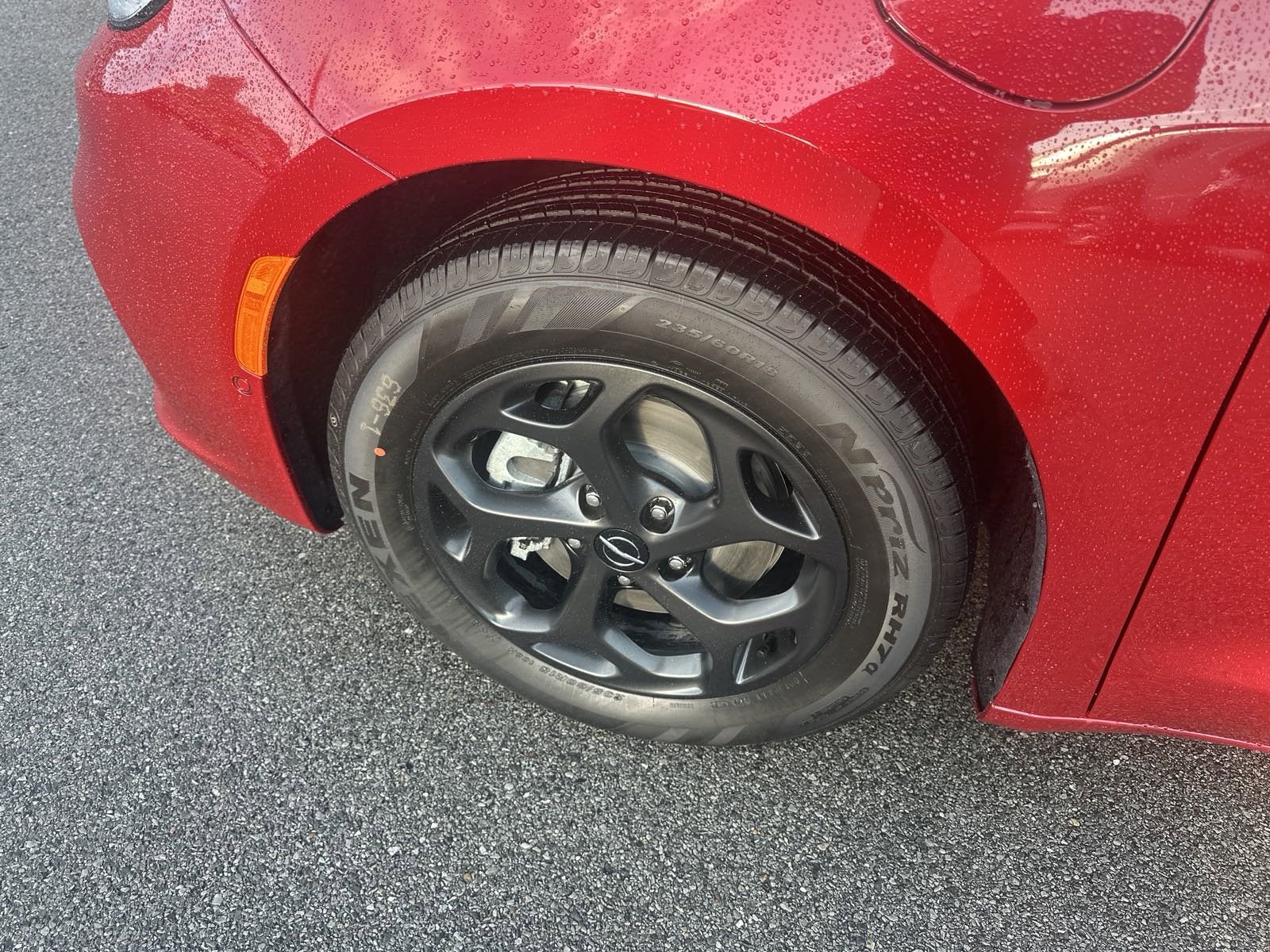 2024 Chrysler Pacifica Hybrid PACIFICA PLUG-IN HYBRID PREMIUM S APPEARANCE