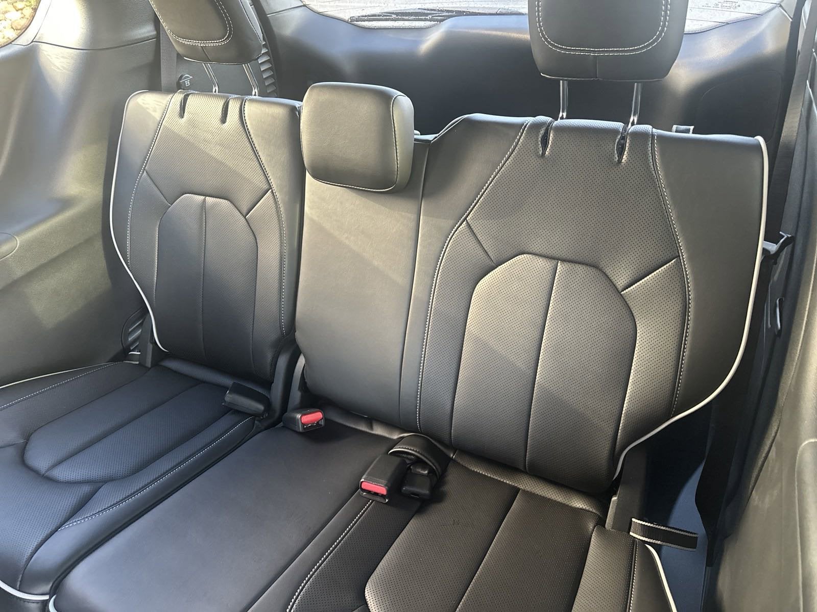 2024 Chrysler Pacifica Hybrid PACIFICA PLUG-IN HYBRID PREMIUM S APPEARANCE