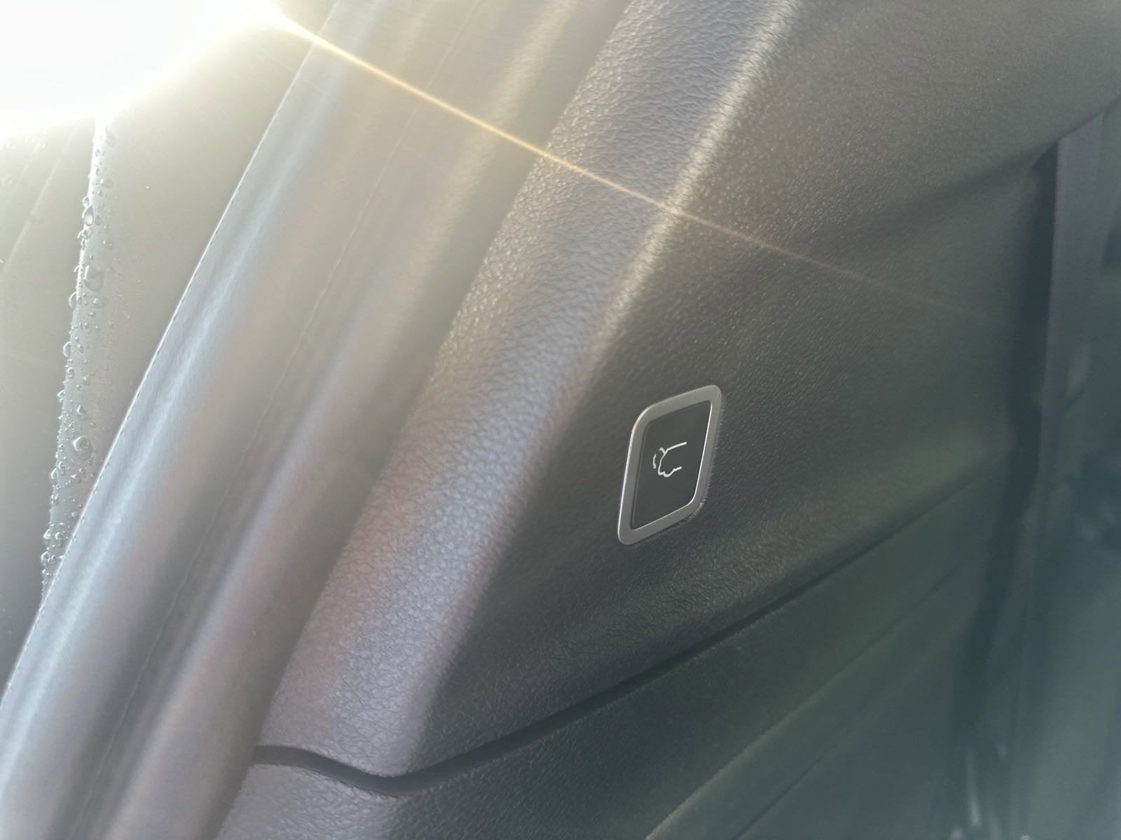 2024 Chrysler Pacifica Hybrid PACIFICA PLUG-IN HYBRID PREMIUM S APPEARANCE