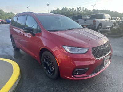2024 Chrysler Pacifica Hybrid PACIFICA PLUG-IN HYBRID PREMIUM S APPEARANCE