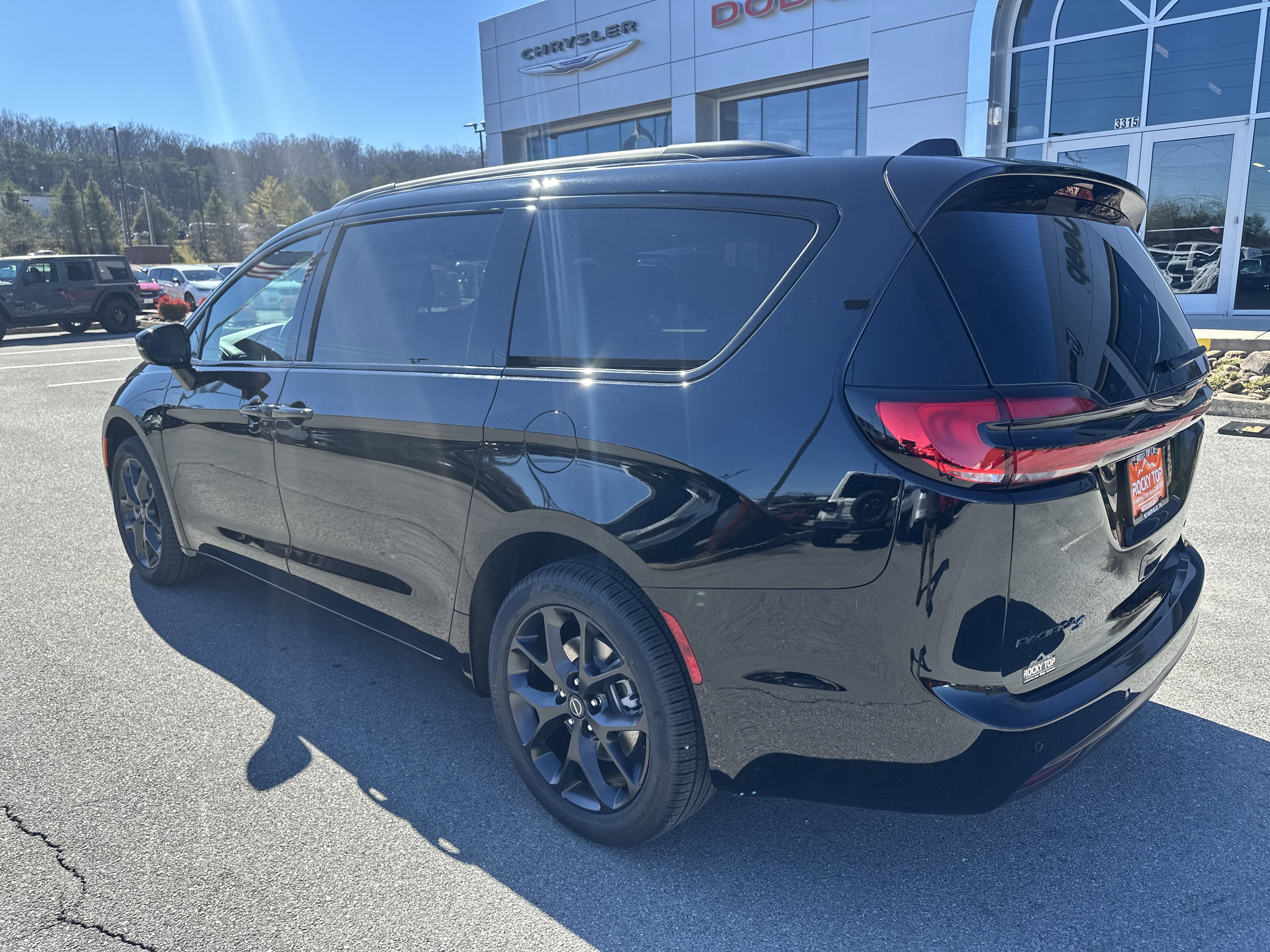 2026 Chrysler Pacifica PACIFICA SELECT AWD