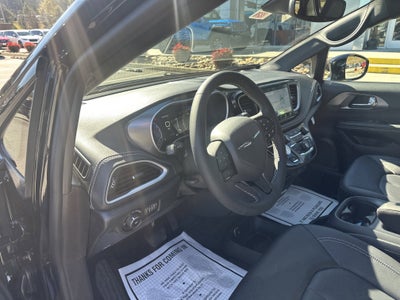 2026 Chrysler Pacifica PACIFICA SELECT AWD