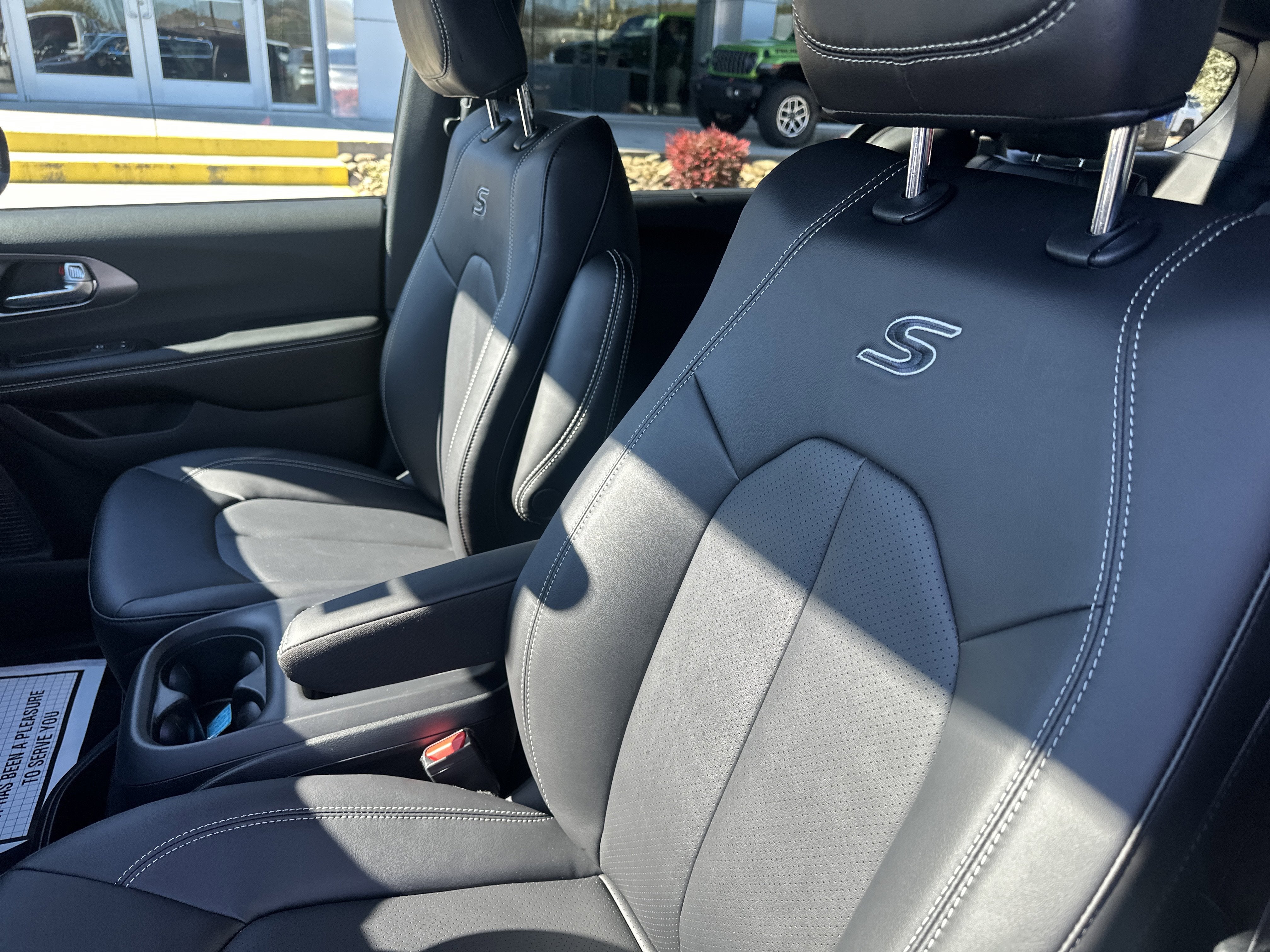 2026 Chrysler Pacifica PACIFICA SELECT AWD