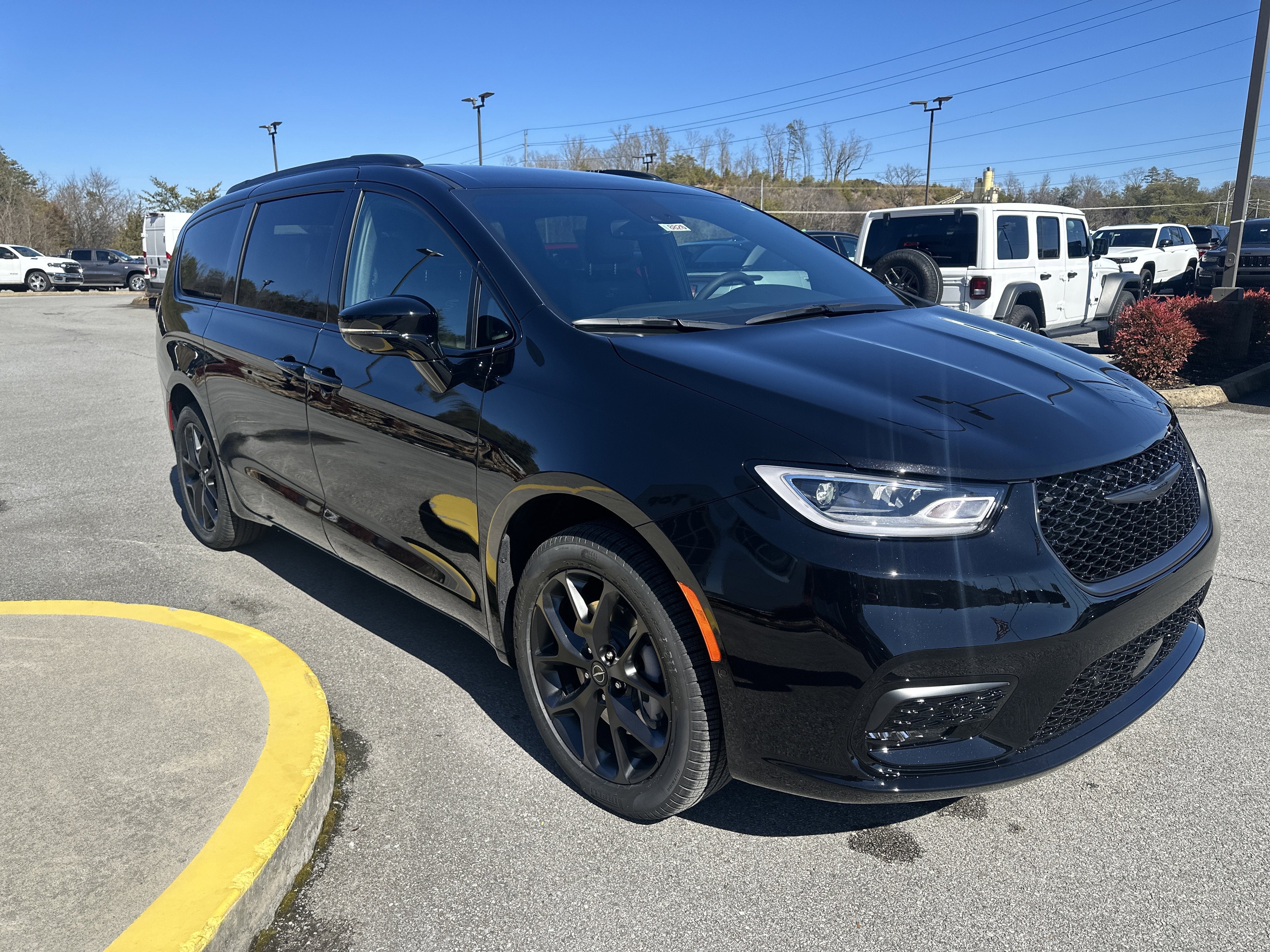 2026 Chrysler Pacifica PACIFICA SELECT AWD