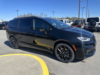 2026 Chrysler Pacifica PACIFICA SELECT AWD
