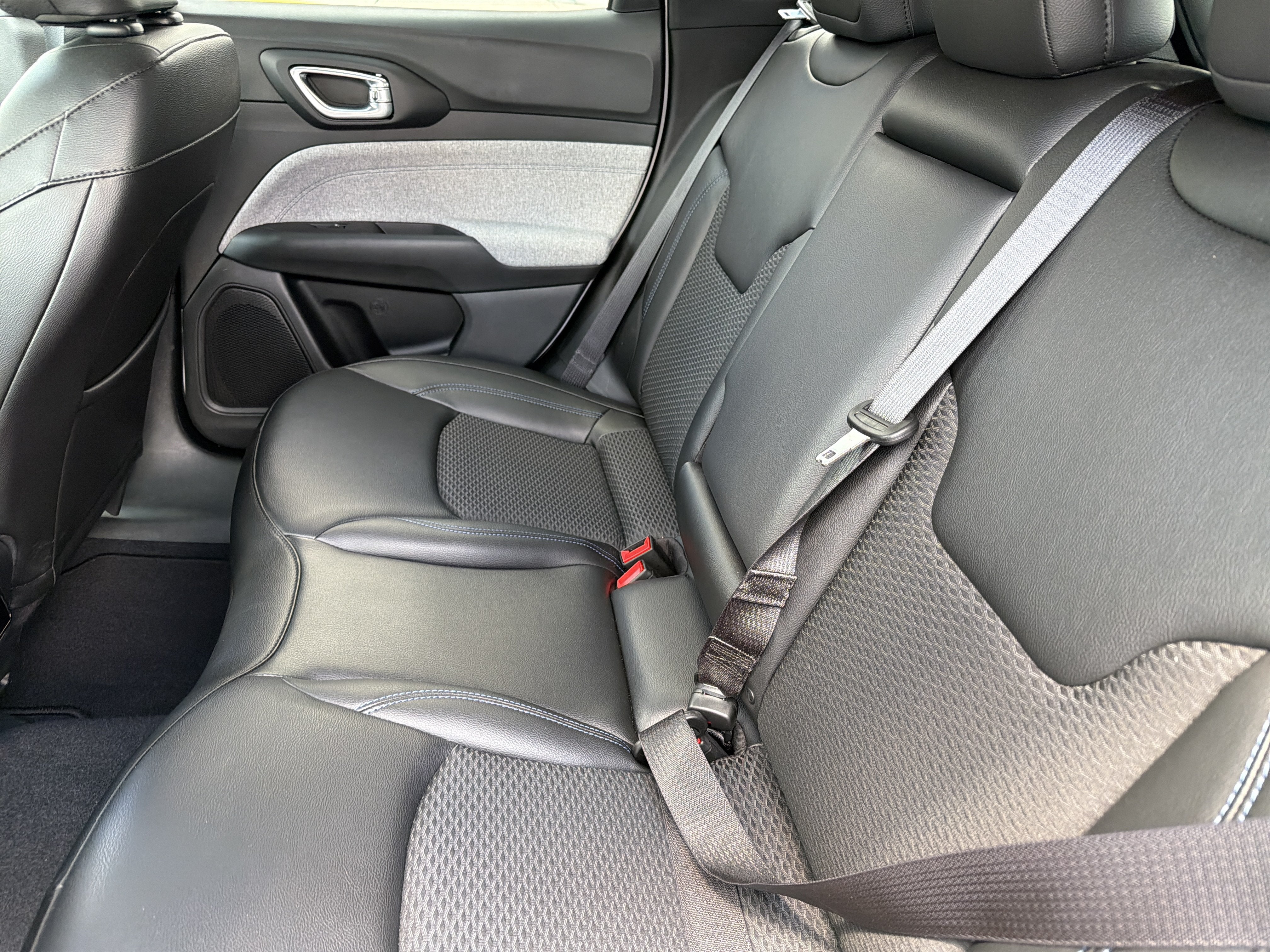 2026 Jeep Compass COMPASS LATITUDE 4X4