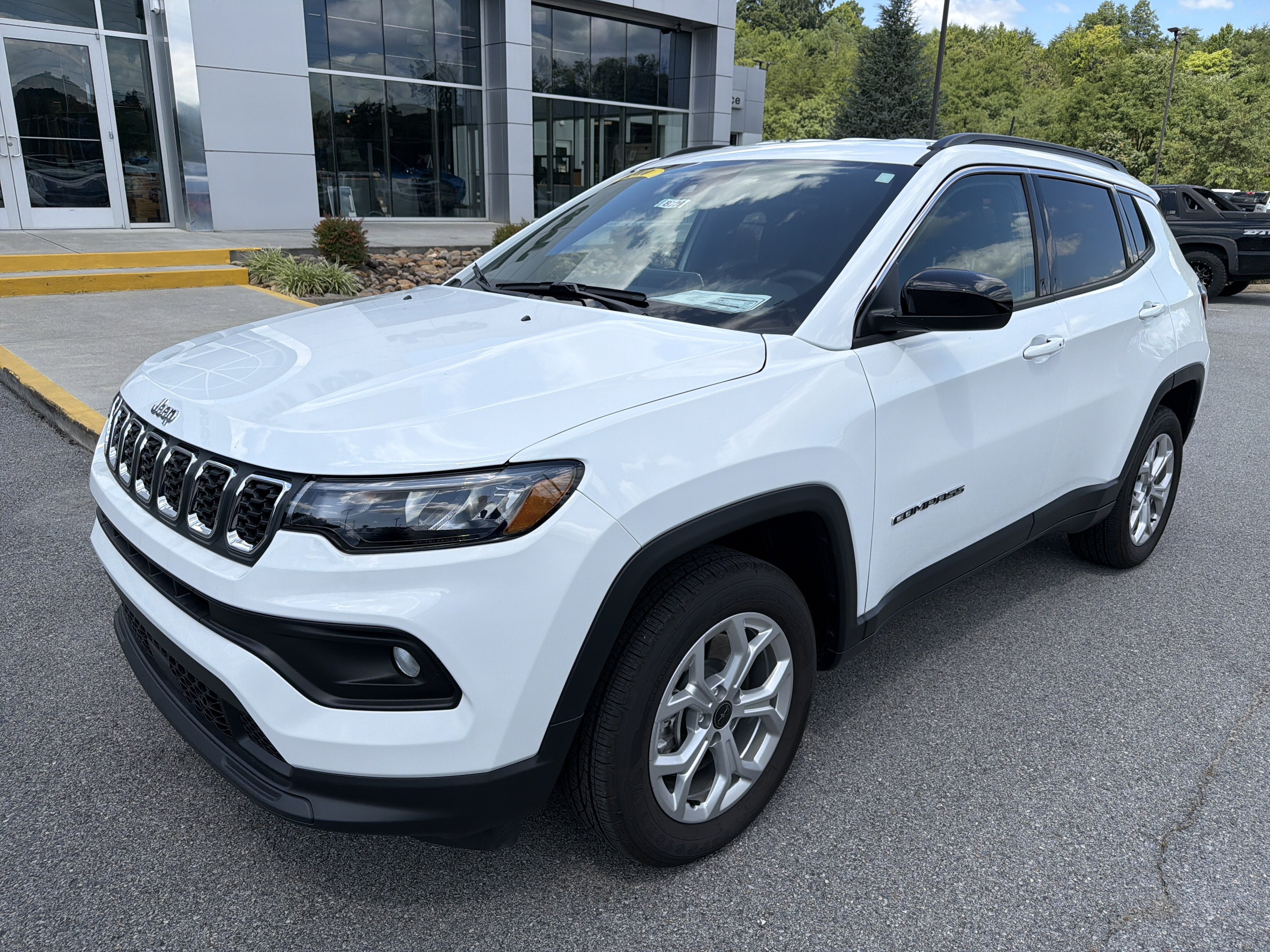 2026 Jeep Compass COMPASS LATITUDE 4X4