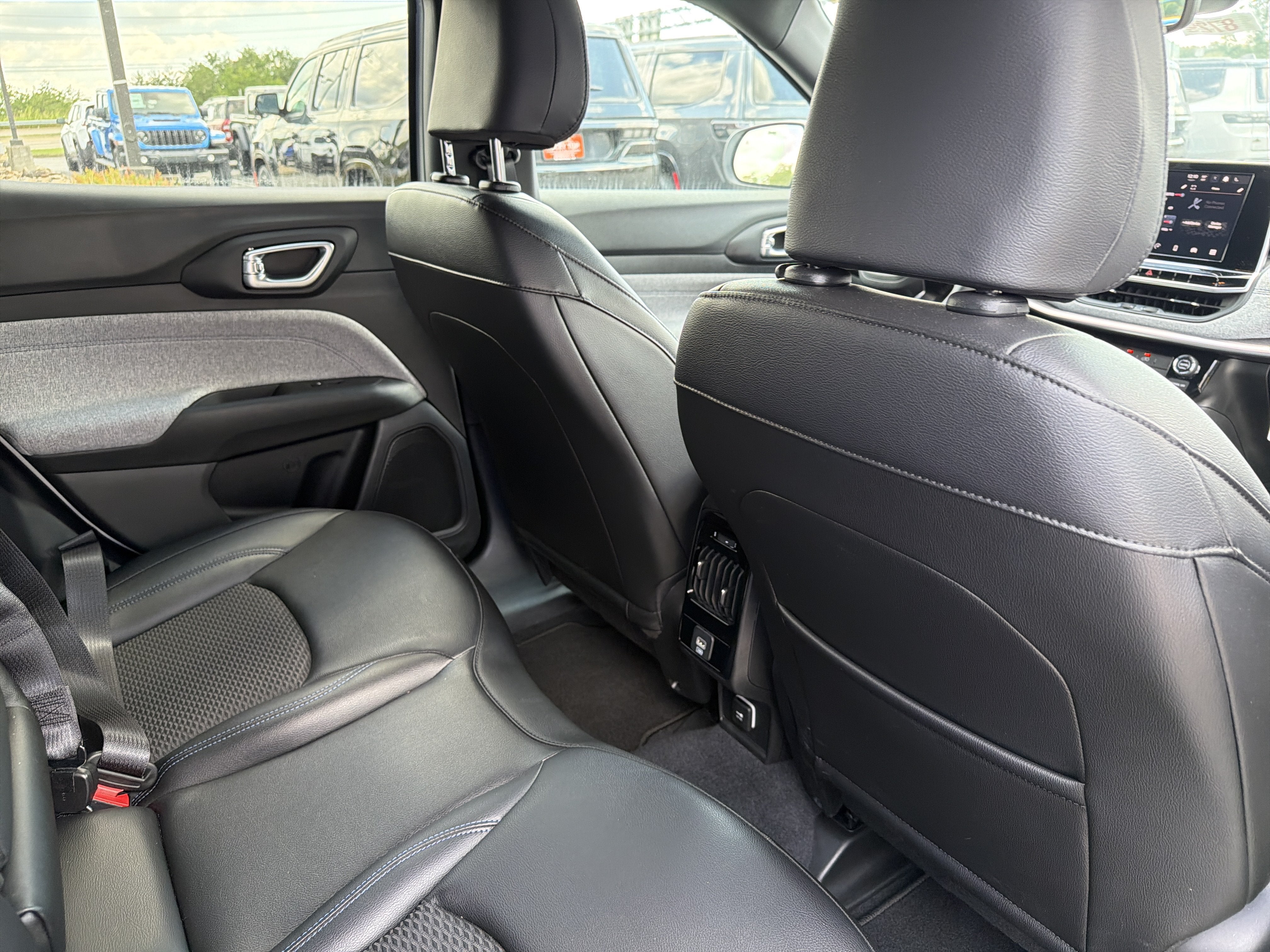 2026 Jeep Compass COMPASS LATITUDE 4X4