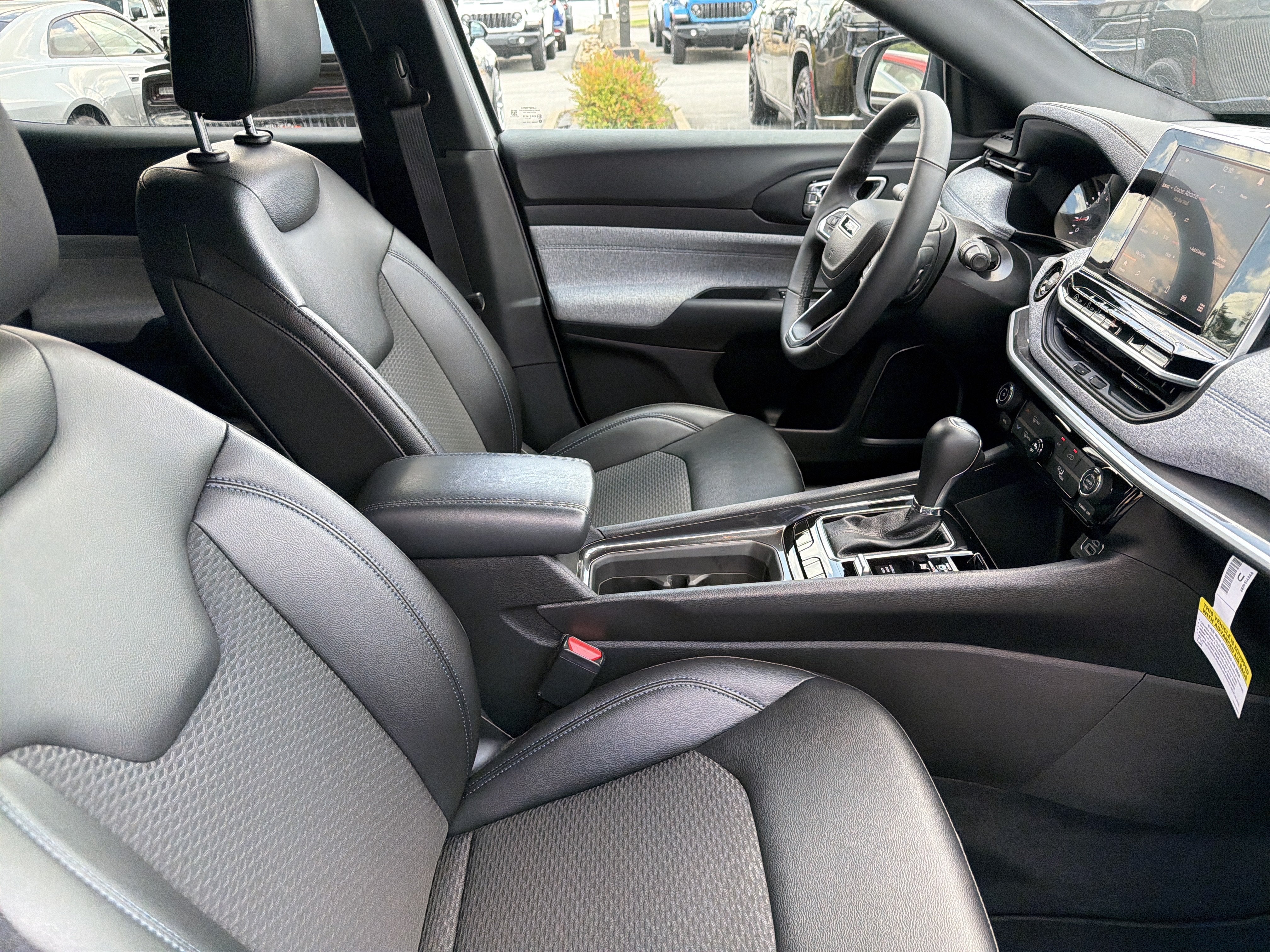 2026 Jeep Compass COMPASS LATITUDE 4X4