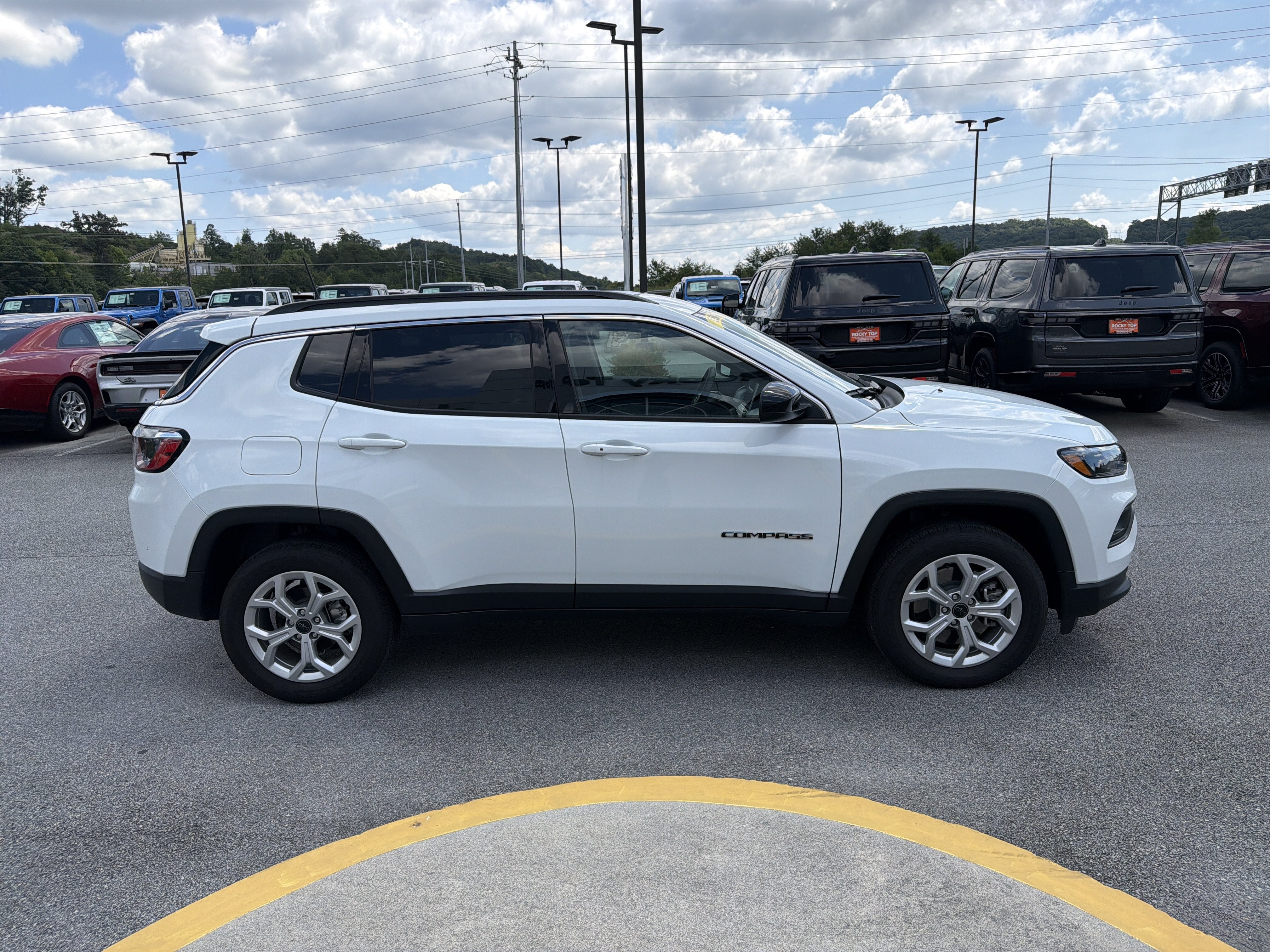 2026 Jeep Compass COMPASS LATITUDE 4X4