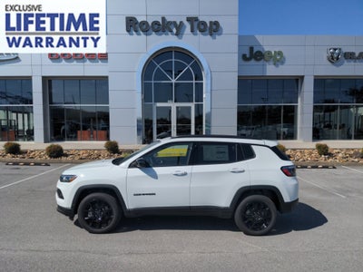 2025 Jeep Compass COMPASS LATITUDE 4X4