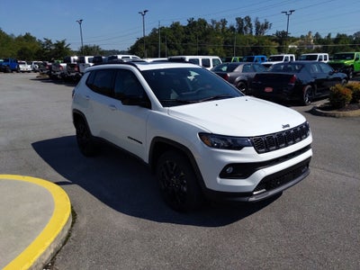 2025 Jeep Compass COMPASS LATITUDE 4X4
