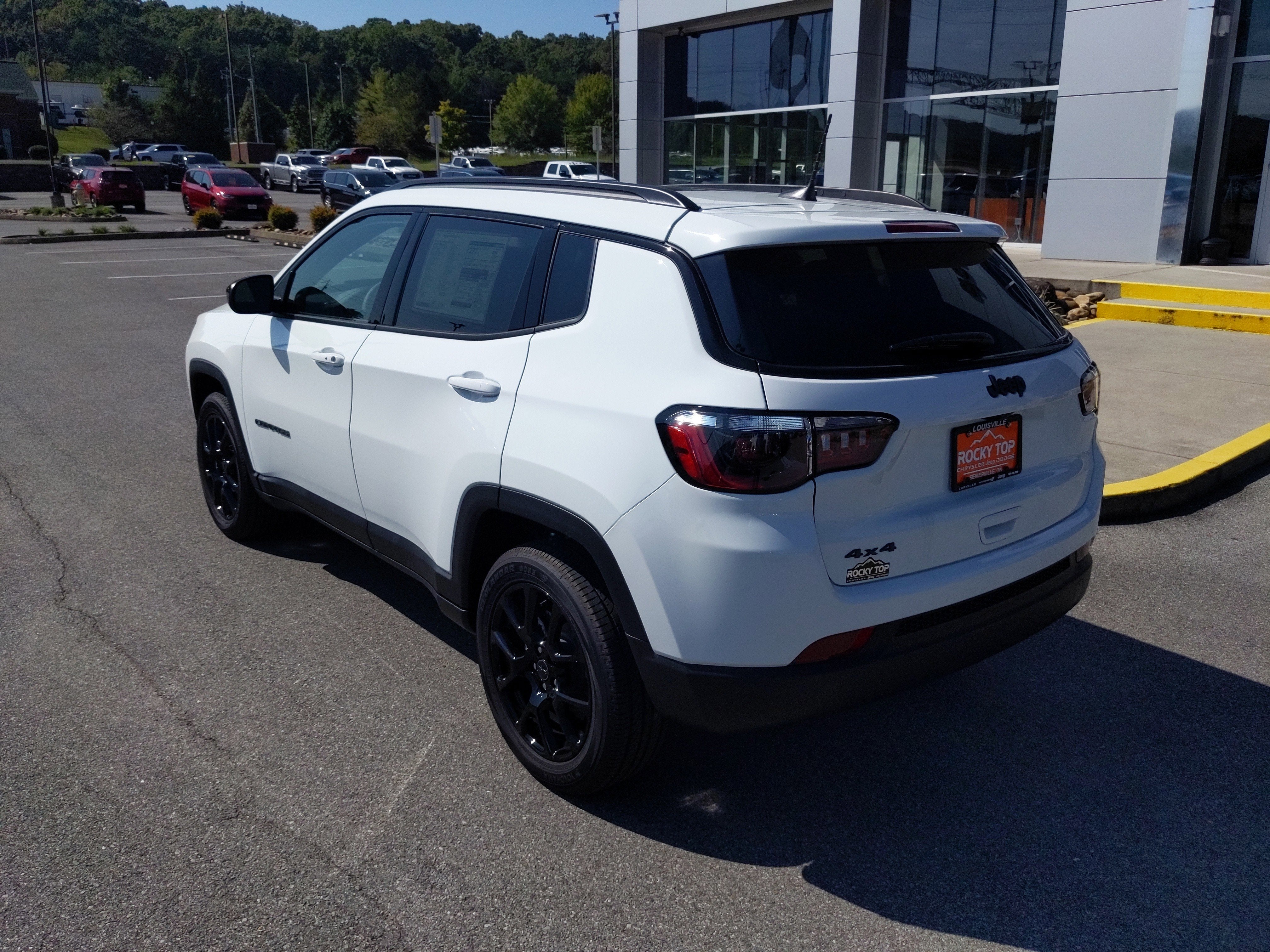 2025 Jeep Compass COMPASS LATITUDE 4X4