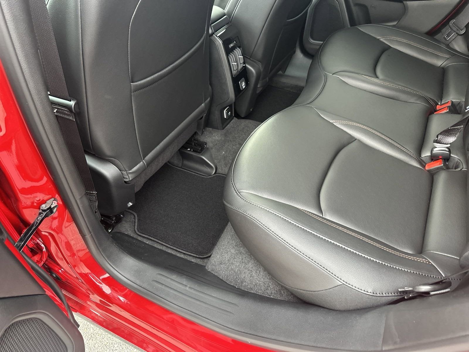 2024 Jeep Compass COMPASS LIMITED 4X4