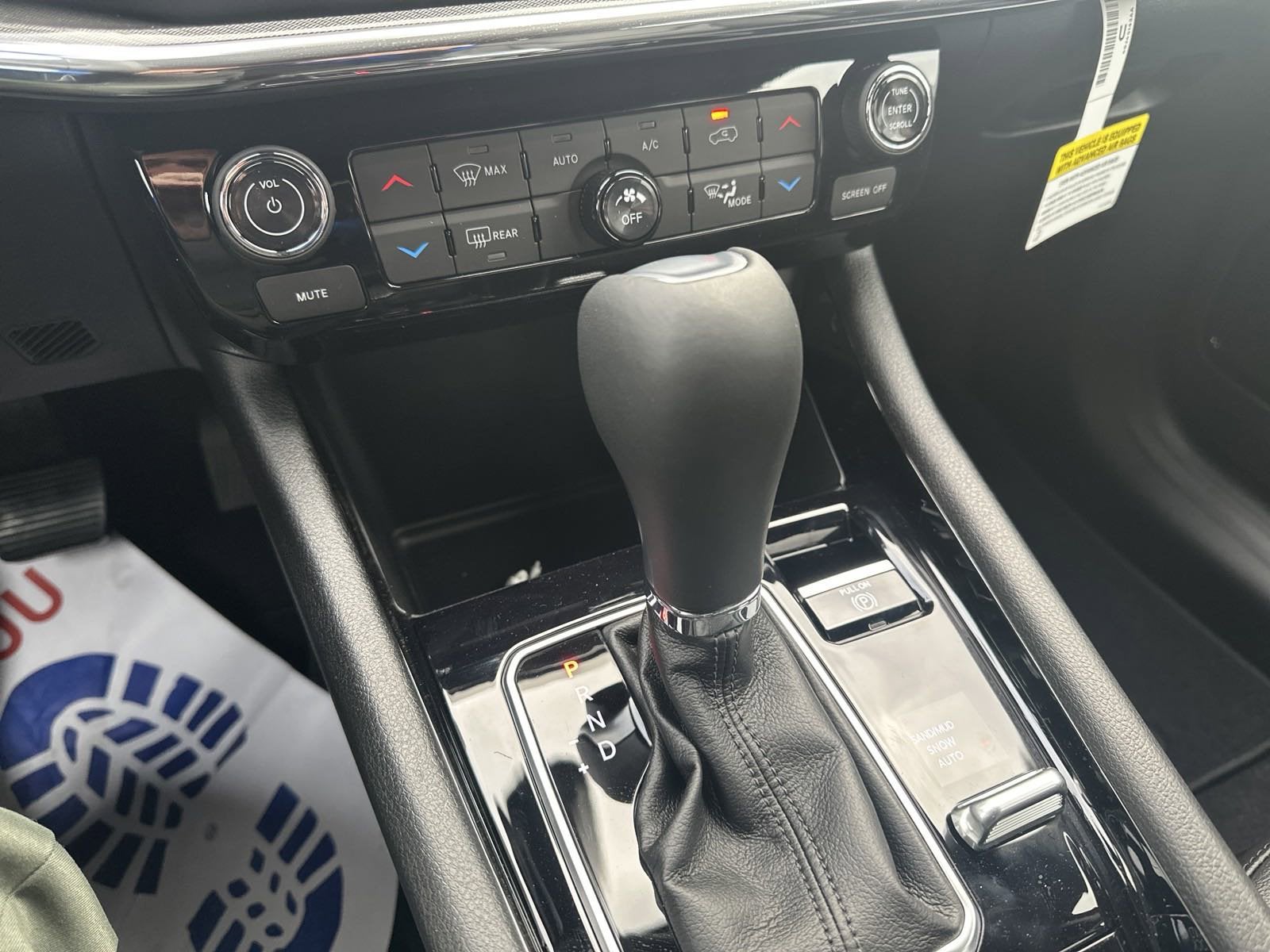 2024 Jeep Compass COMPASS LIMITED 4X4