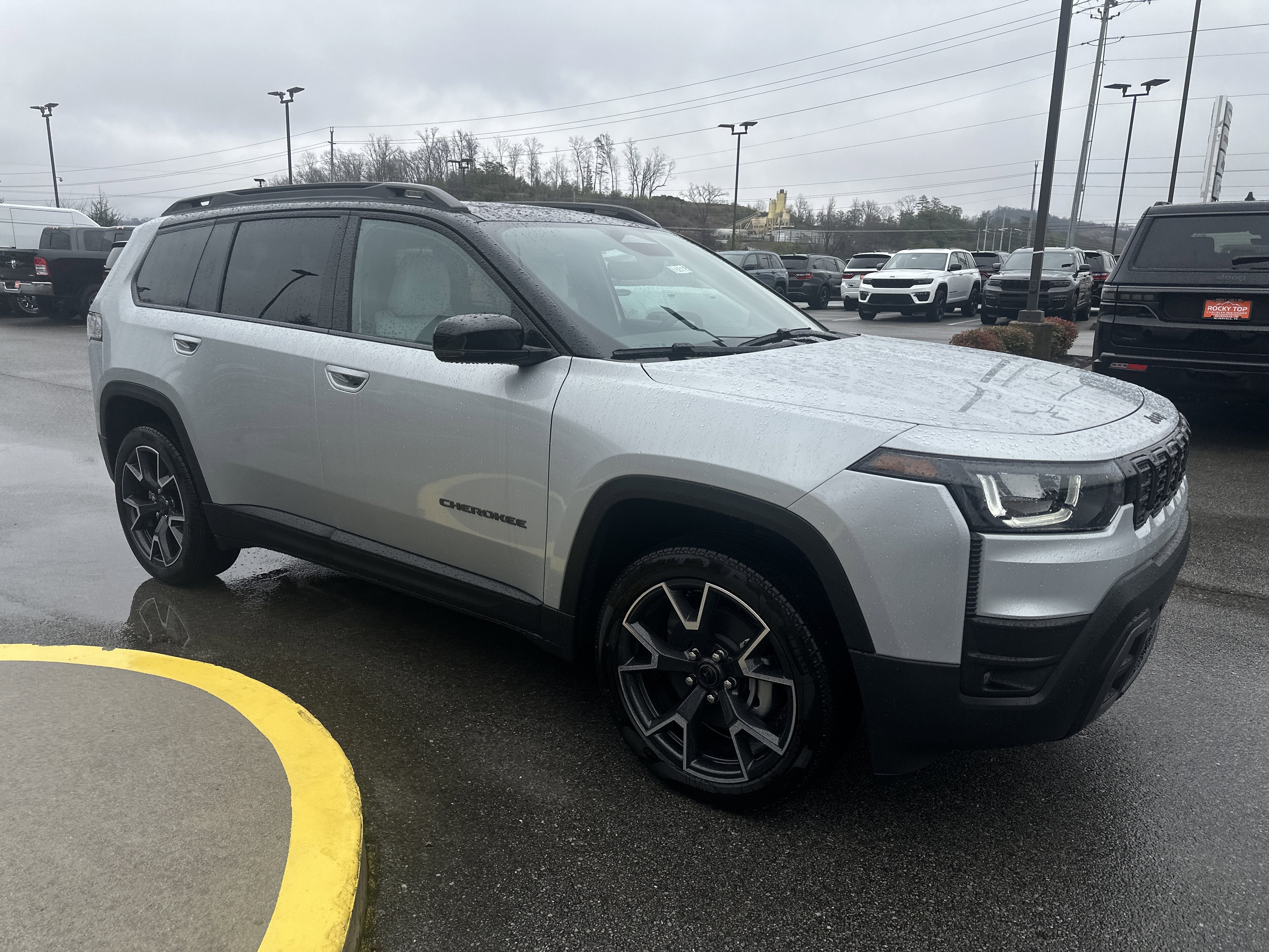 2026 Jeep Cherokee CHEROKEE OVERLAND 4X4