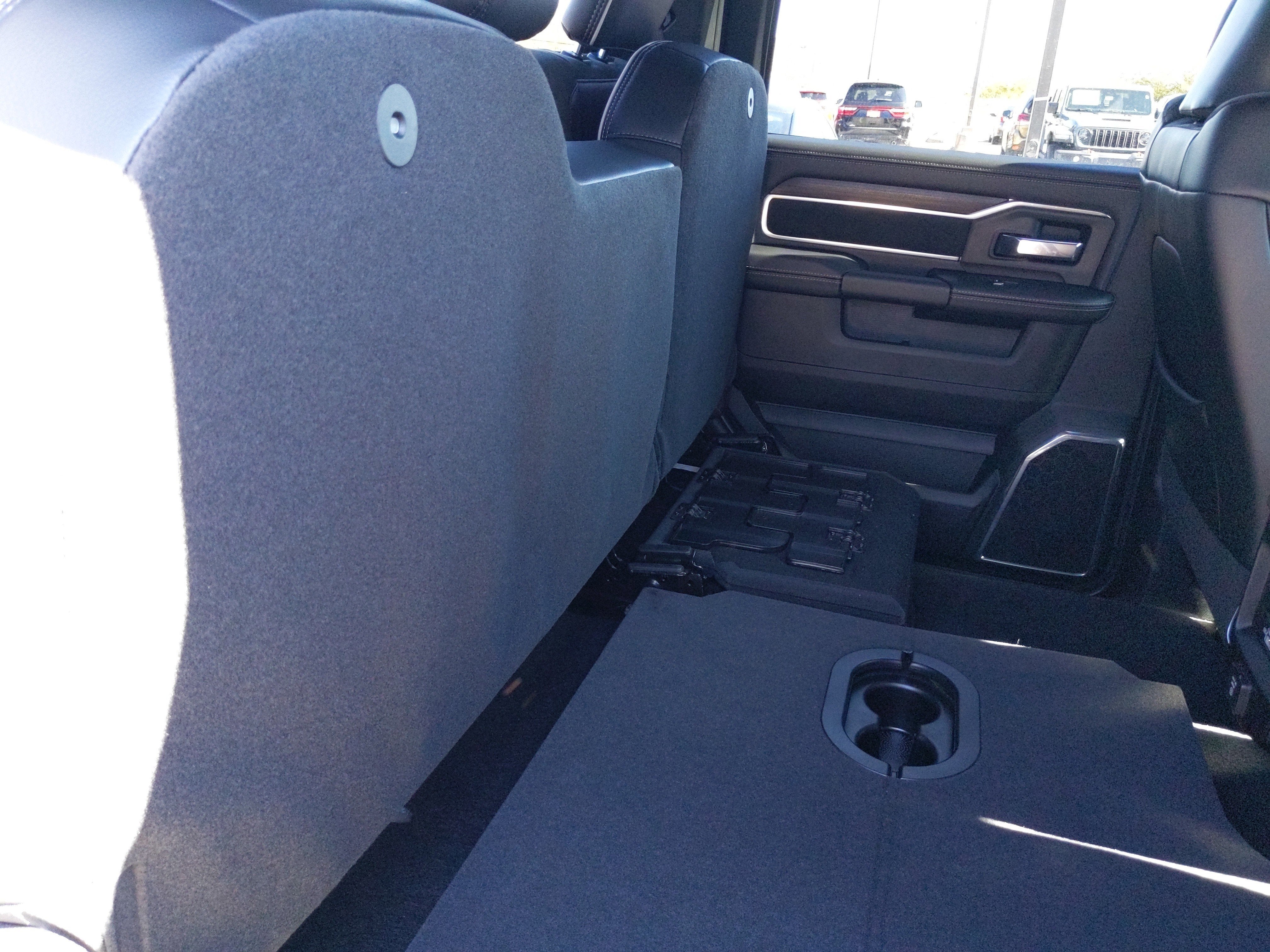 2026 RAM Ram 3500 RAM 3500 LARAMIE CREW CAB 4X4 6'4' BOX