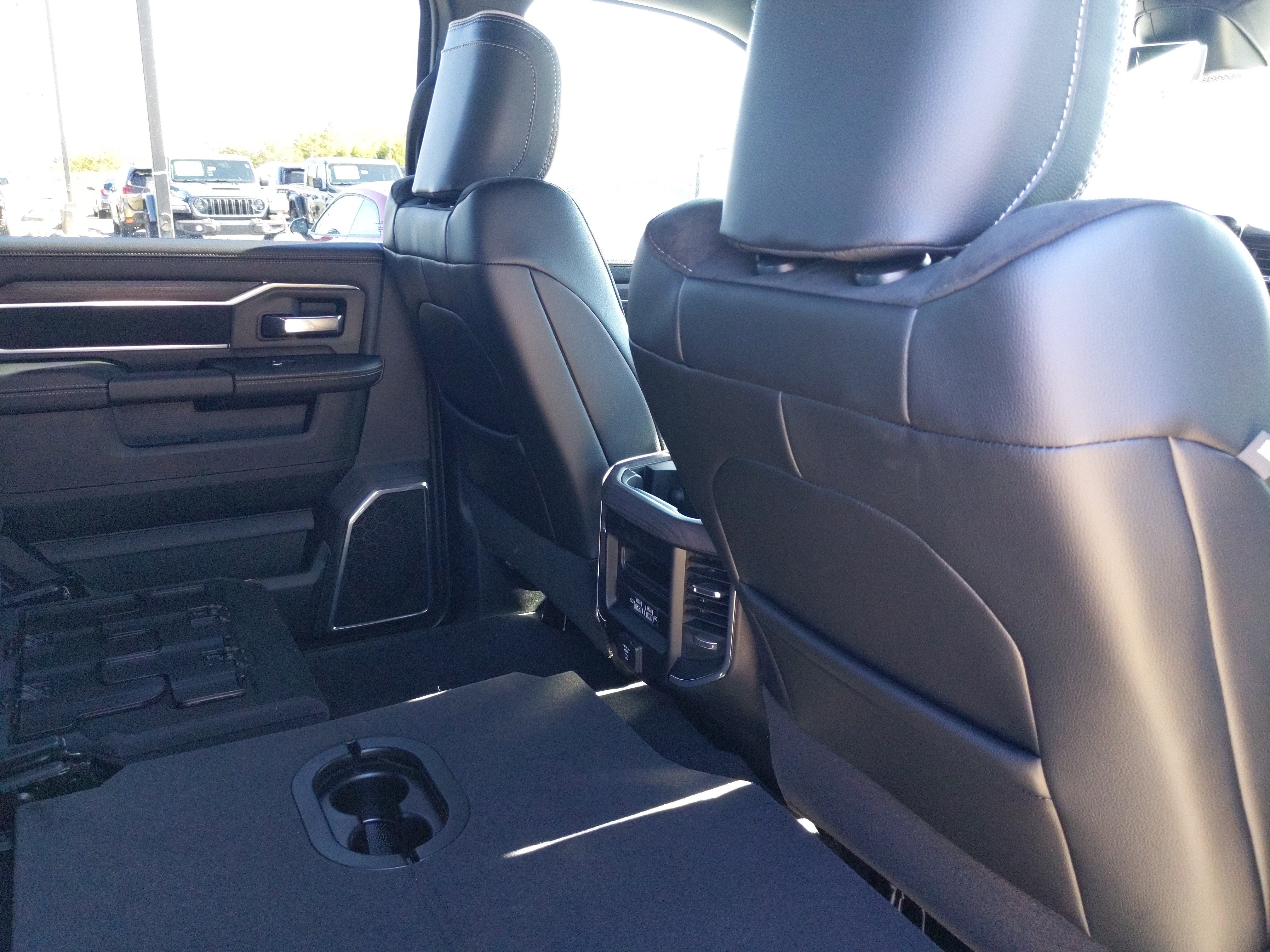 2026 RAM Ram 3500 RAM 3500 LARAMIE CREW CAB 4X4 6'4' BOX