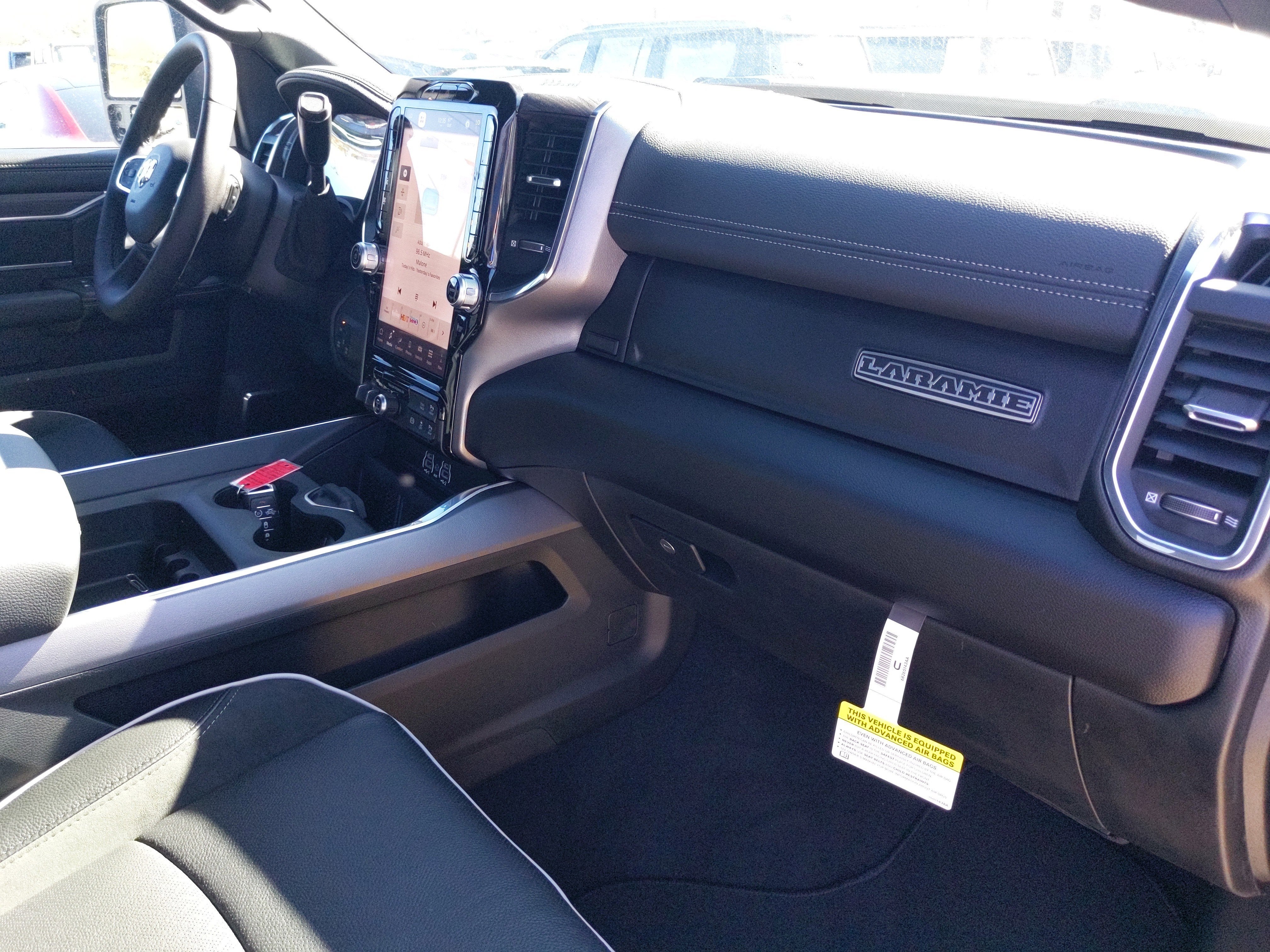 2026 RAM Ram 3500 RAM 3500 LARAMIE CREW CAB 4X4 6'4' BOX