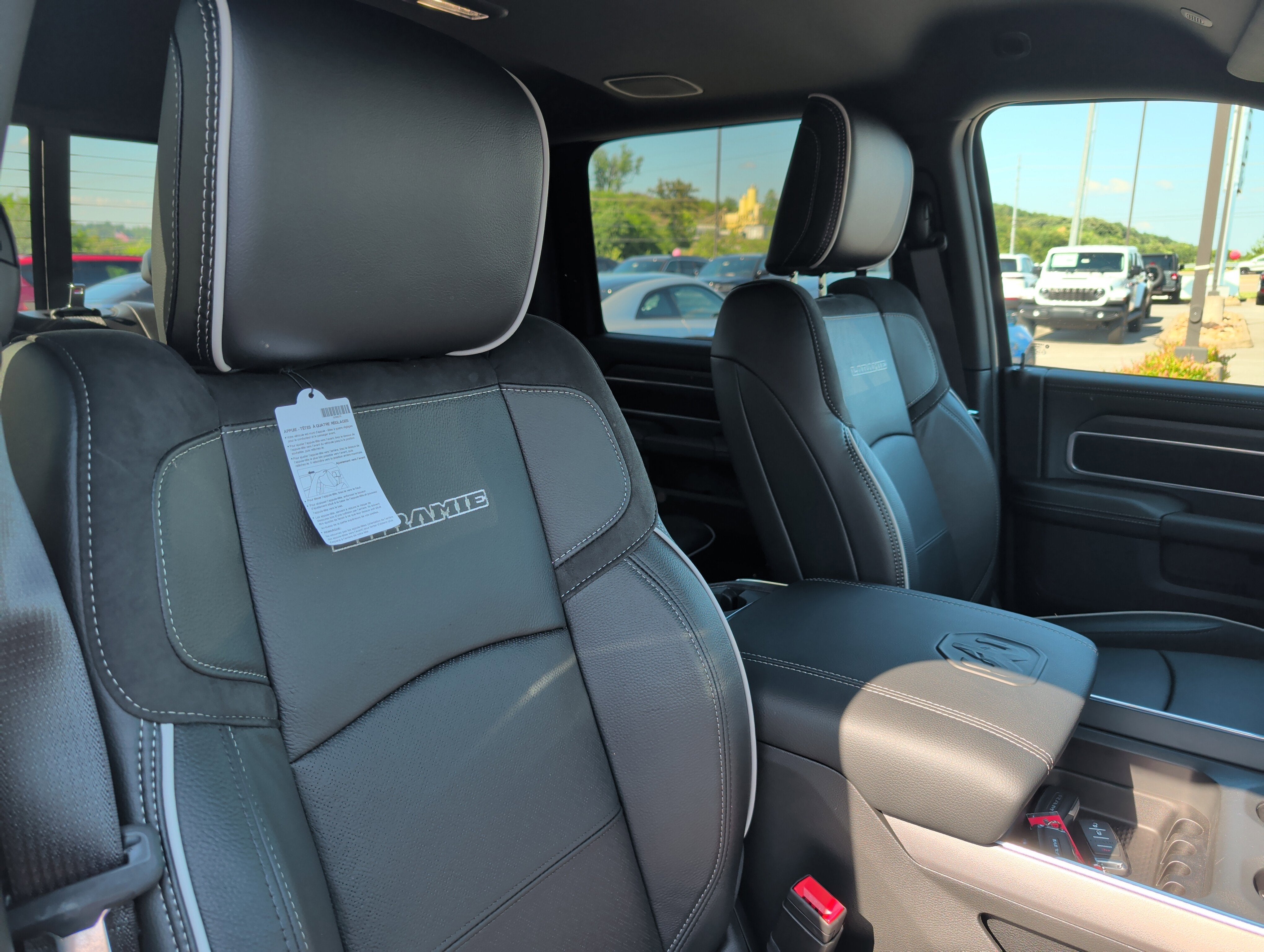 2026 RAM Ram 3500 RAM 3500 LARAMIE CREW CAB 4X4 6'4' BOX