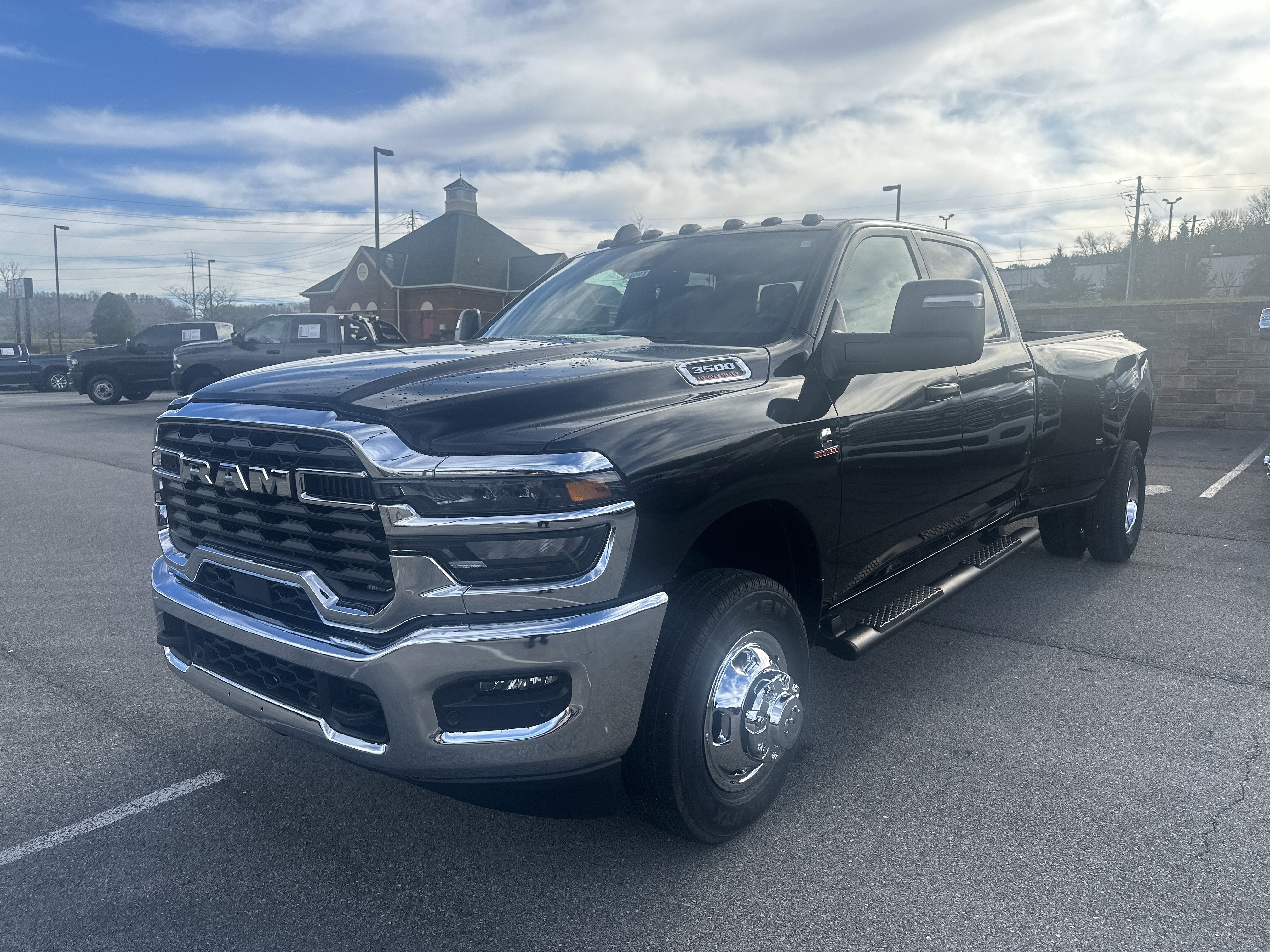 2026 RAM Ram 3500 RAM 3500 TRADESMAN CREW CAB 4X4 8' BOX