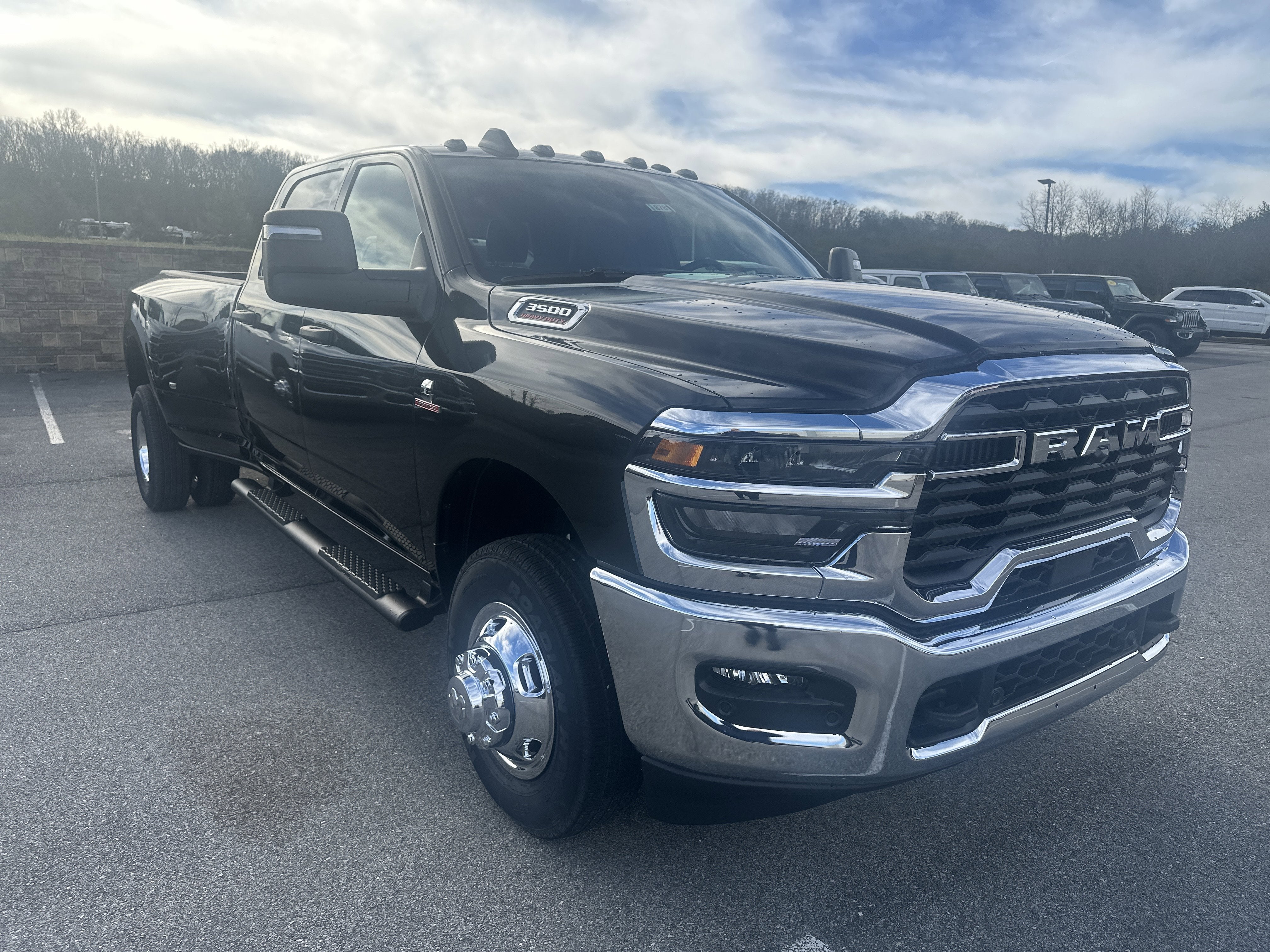2026 RAM Ram 3500 RAM 3500 TRADESMAN CREW CAB 4X4 8' BOX