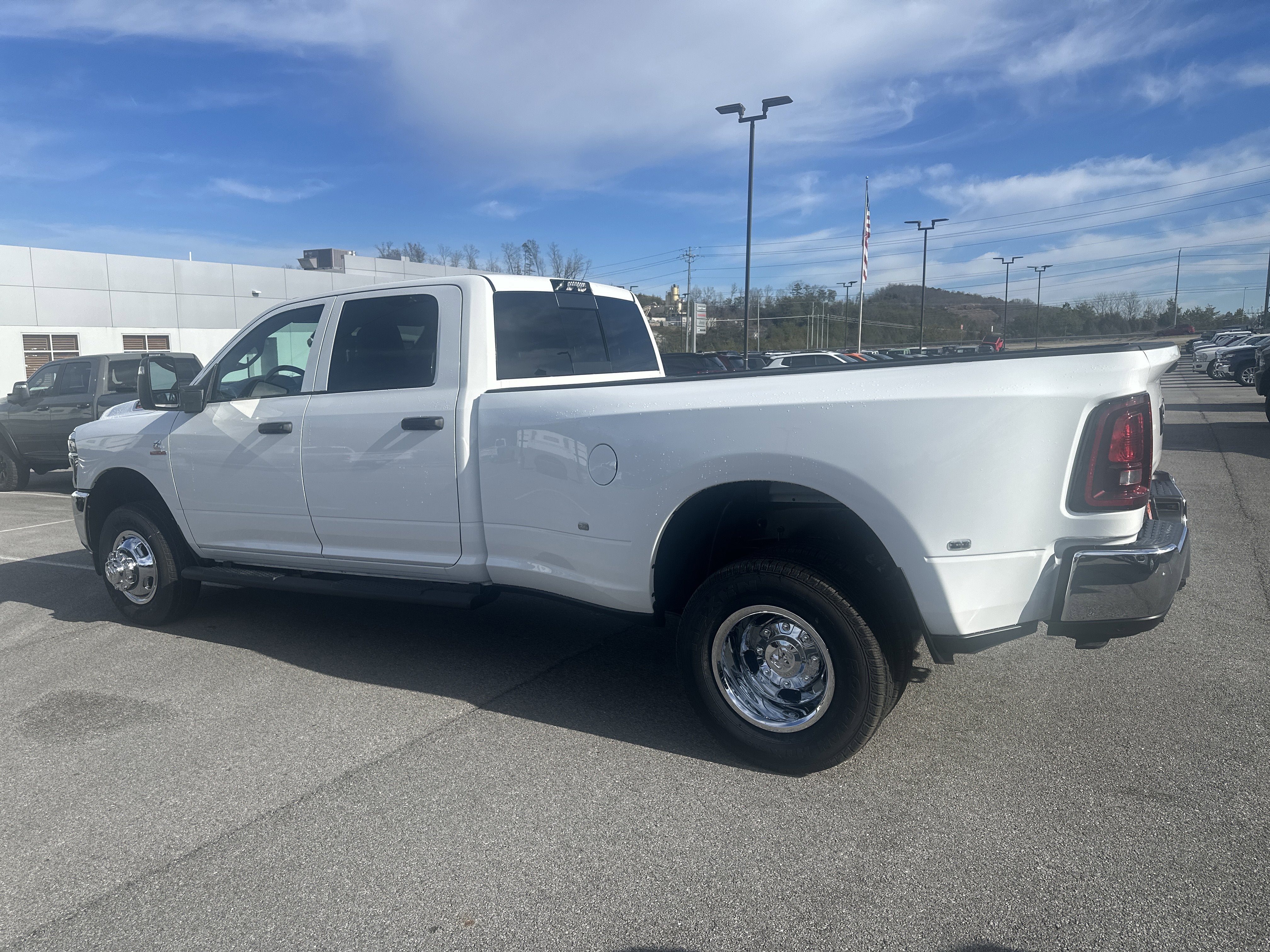 2026 RAM Ram 3500 RAM 3500 TRADESMAN CREW CAB 4X4 8' BOX