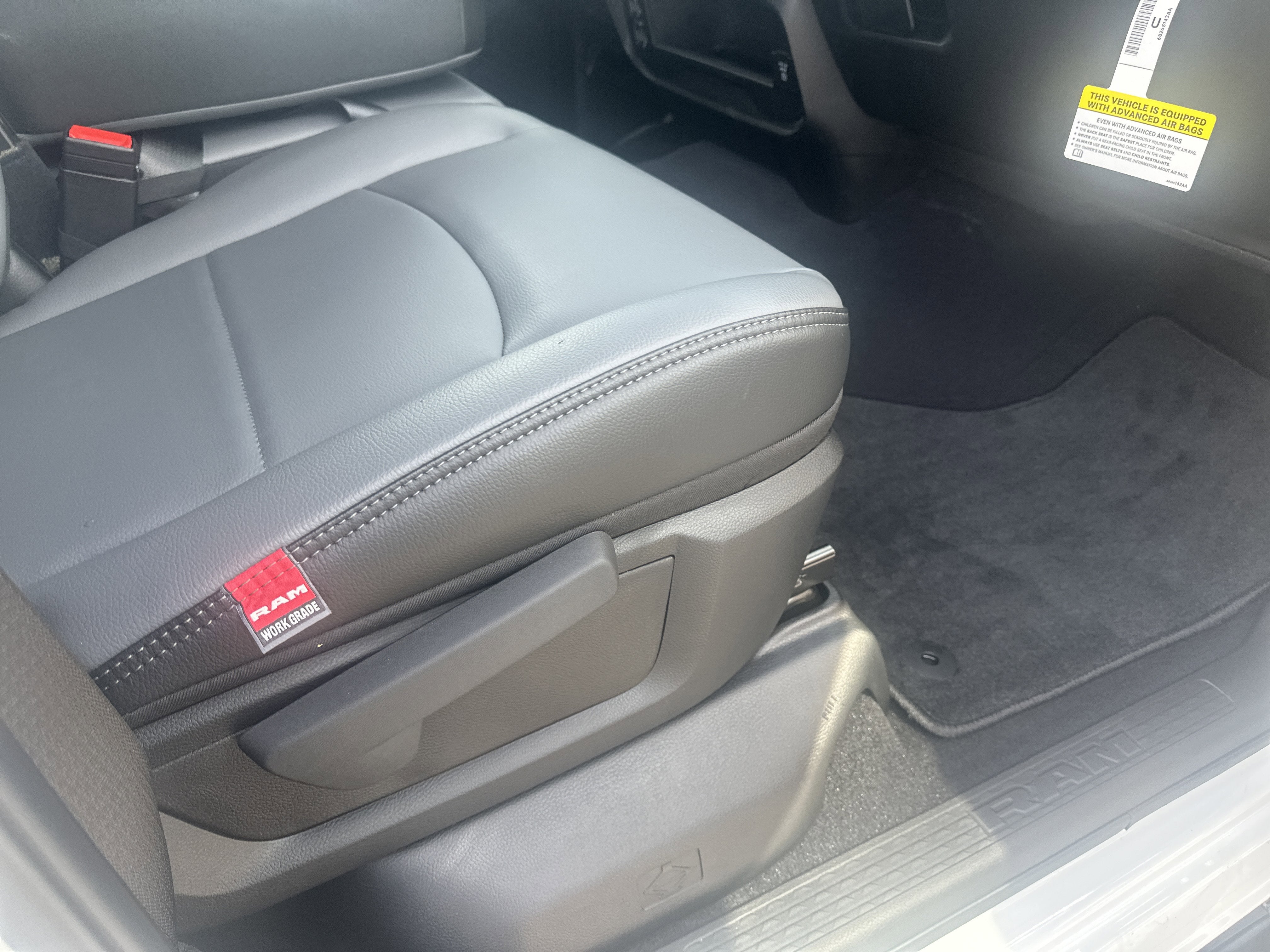 2026 RAM Ram 3500 RAM 3500 TRADESMAN CREW CAB 4X4 8' BOX