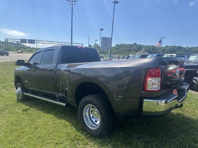 2022 RAM 3500 Tradesman Crew Cab 4x4 8' Box