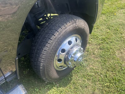 2022 RAM 3500 Tradesman Crew Cab 4x4 8' Box