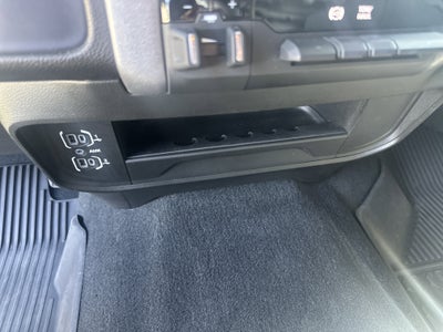 2022 RAM 3500 Tradesman Crew Cab 4x4 8' Box
