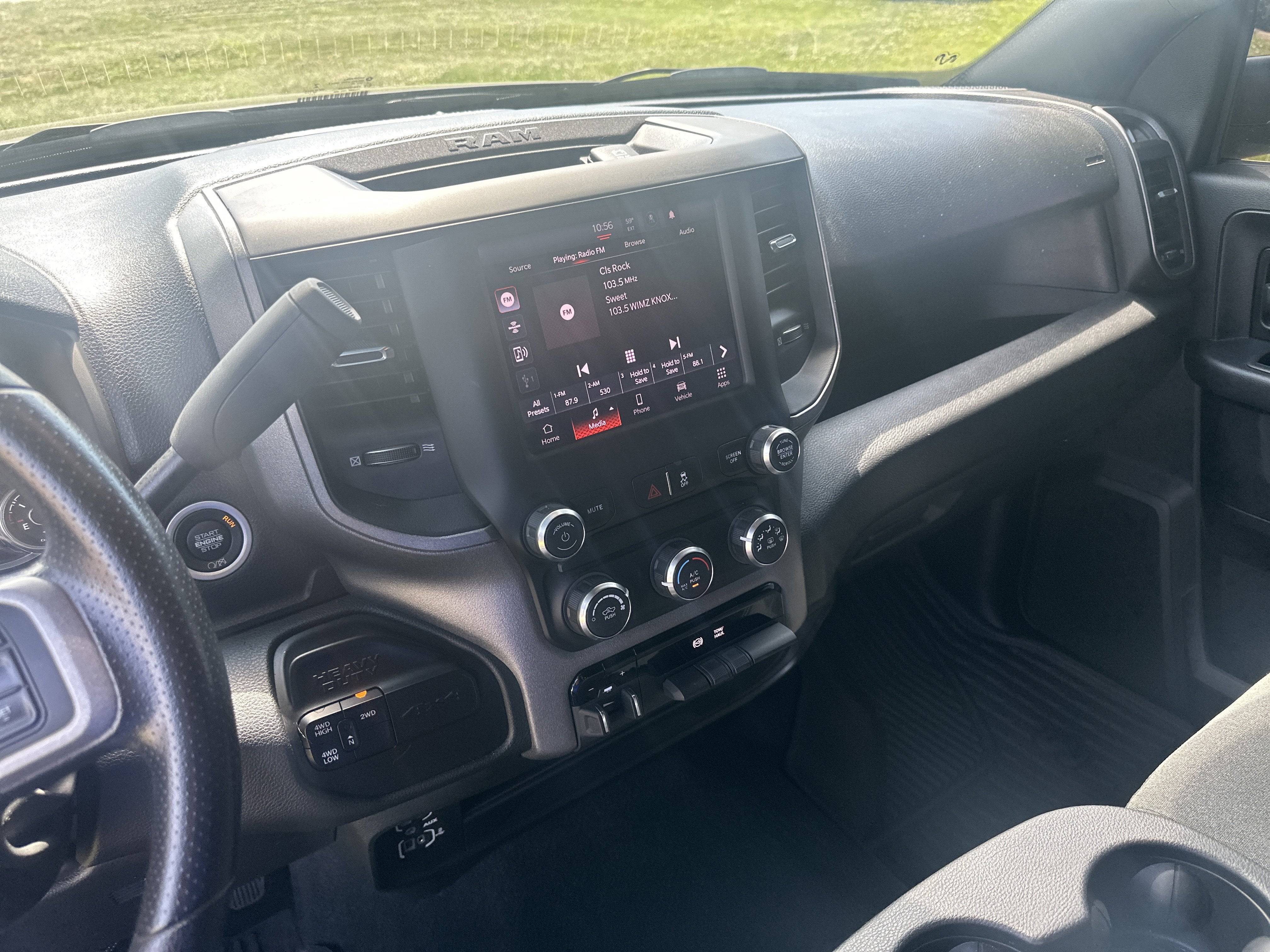 2022 RAM 3500 Tradesman Crew Cab 4x4 8' Box