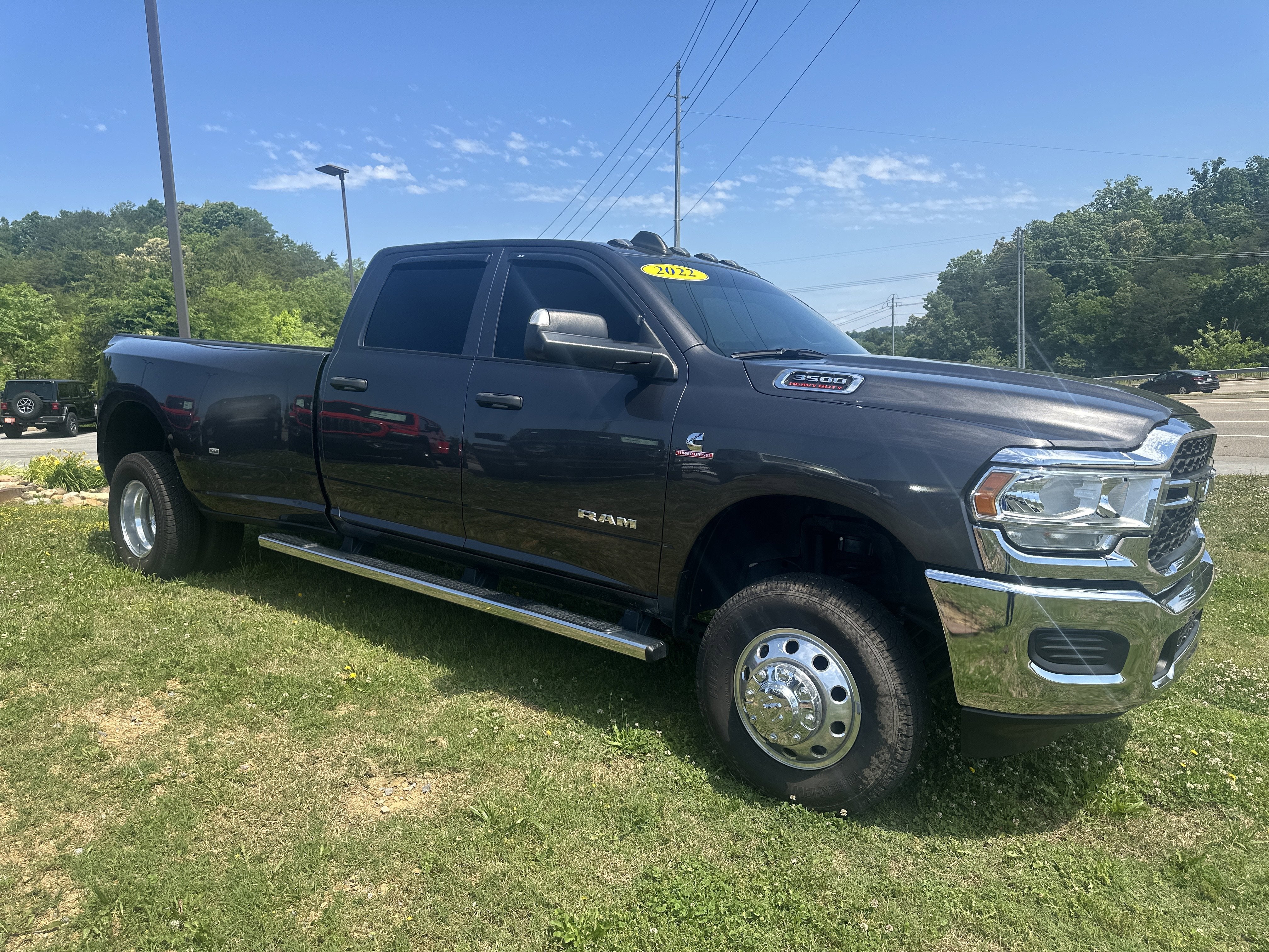 2022 RAM 3500 Tradesman Crew Cab 4x4 8' Box