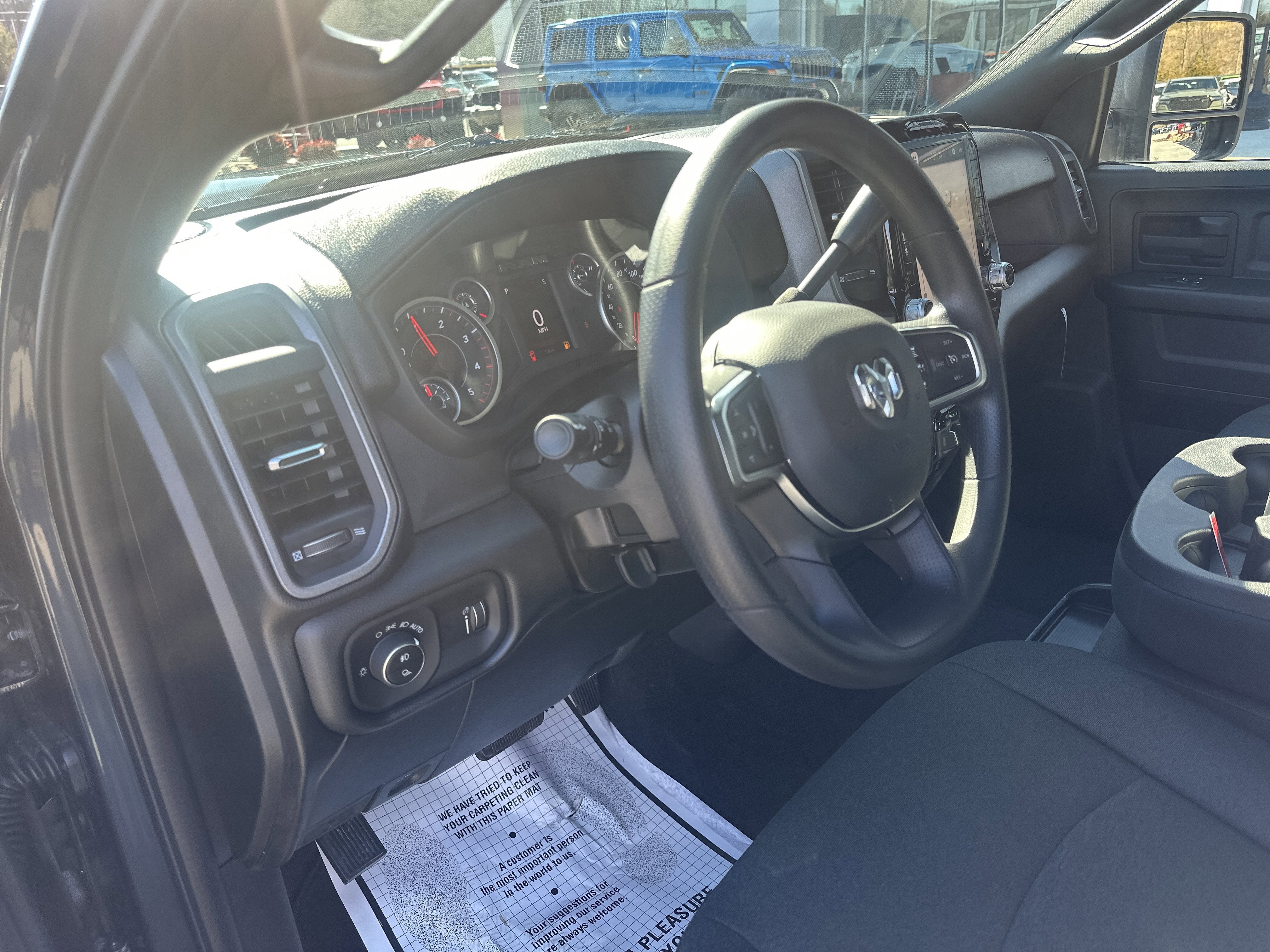 2026 RAM Ram 3500 RAM 3500 TRADESMAN CREW CAB 4X4 8' BOX