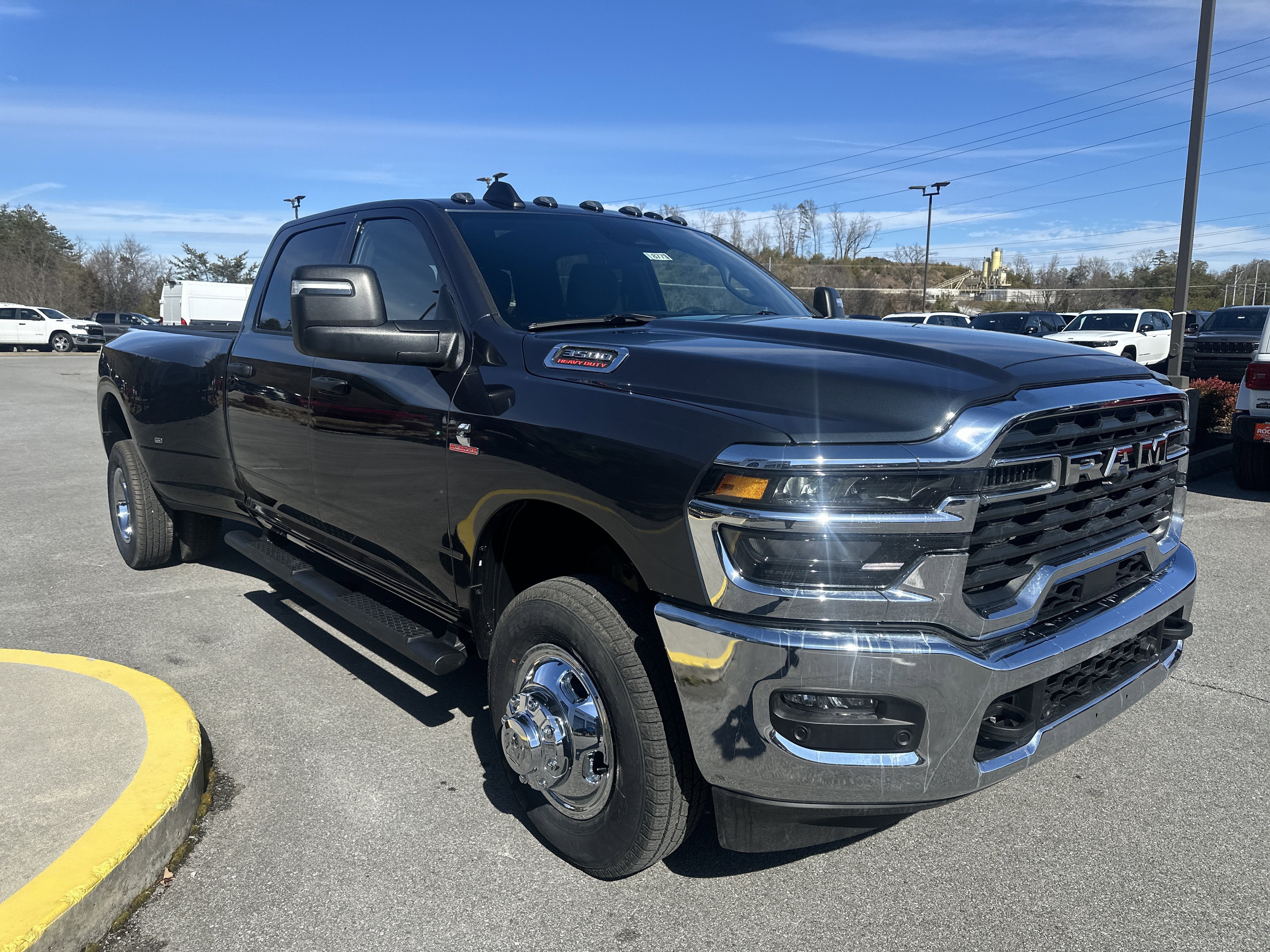 2026 RAM Ram 3500 RAM 3500 TRADESMAN CREW CAB 4X4 8' BOX
