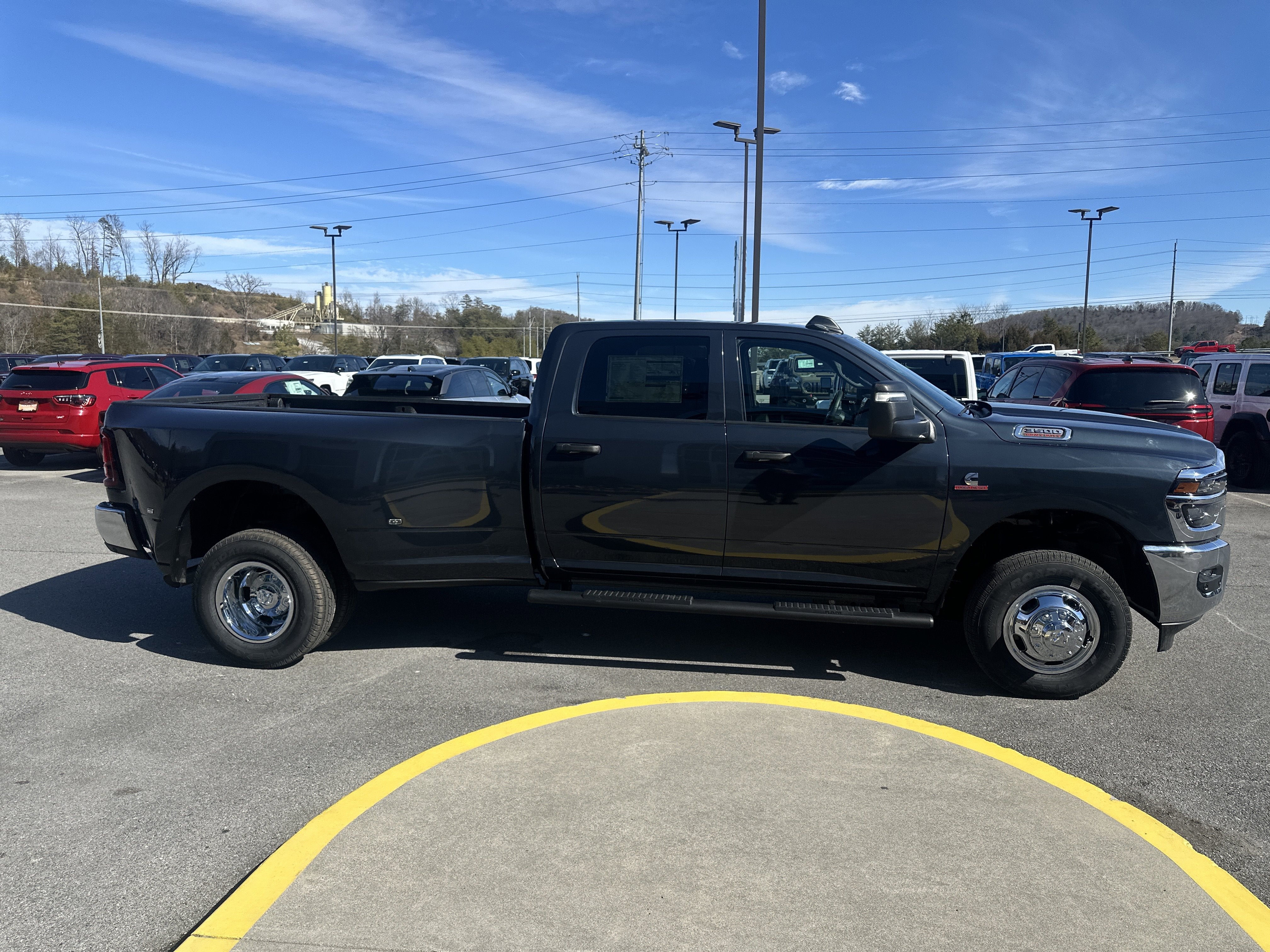 2026 RAM Ram 3500 RAM 3500 TRADESMAN CREW CAB 4X4 8' BOX