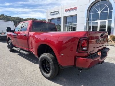 2027 RAM Ram 3500 RAM 3500 BIG HORN CREW CAB 4X4 8' BOX