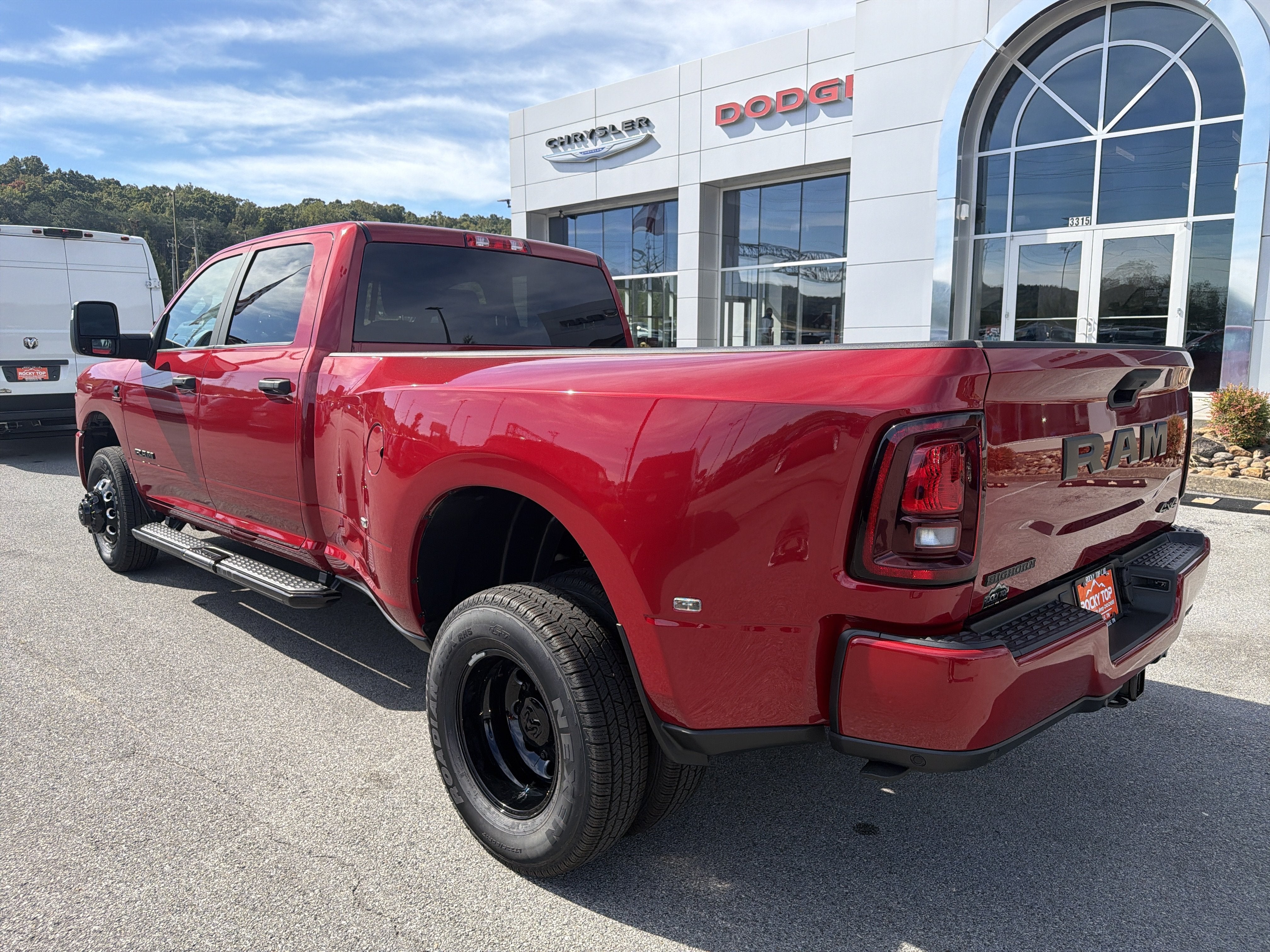 2027 RAM Ram 3500 RAM 3500 BIG HORN CREW CAB 4X4 8' BOX