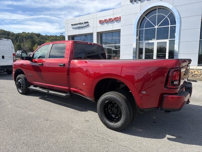 2027 RAM Ram 3500 RAM 3500 BIG HORN CREW CAB 4X4 8' BOX