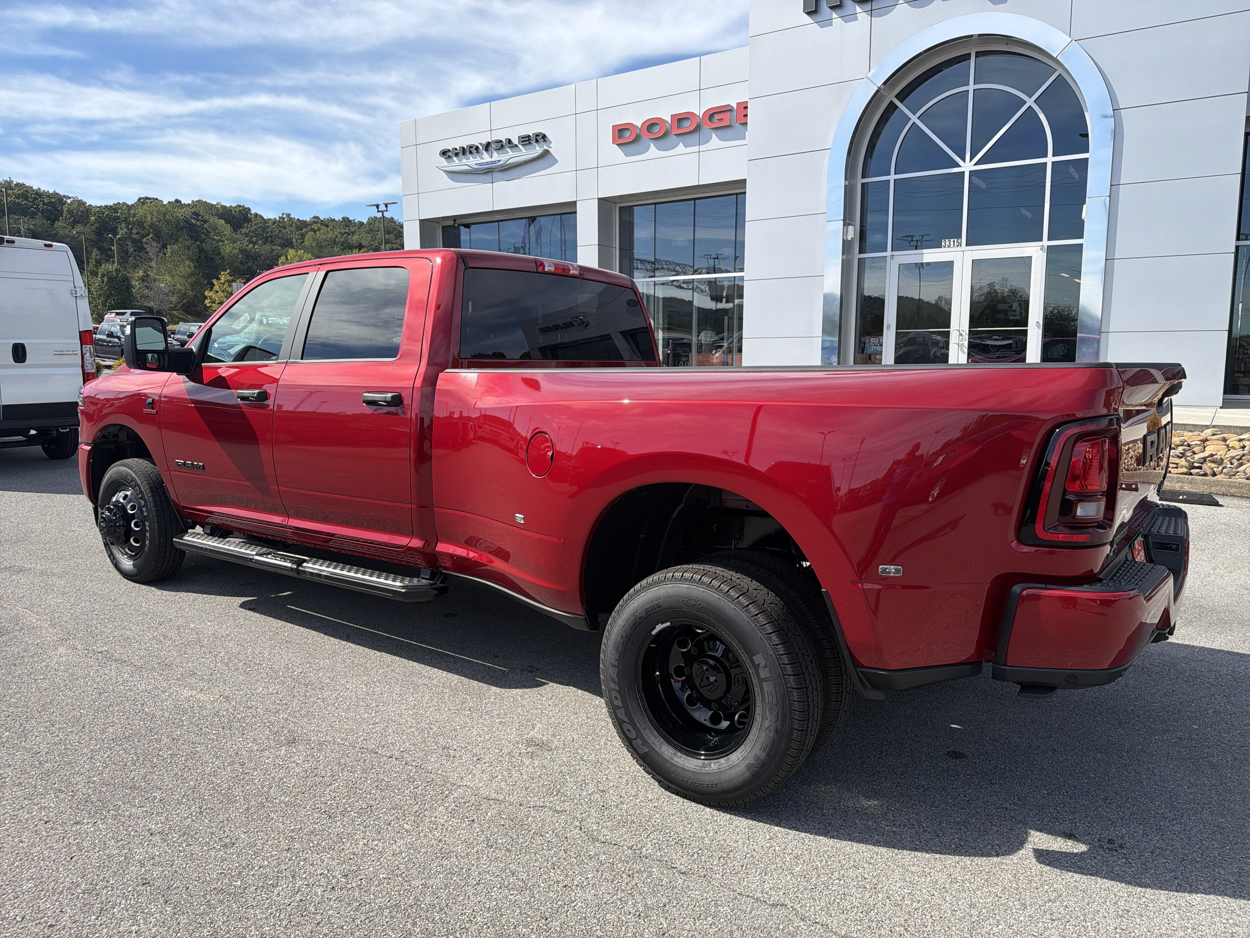 2027 RAM Ram 3500 RAM 3500 BIG HORN CREW CAB 4X4 8' BOX