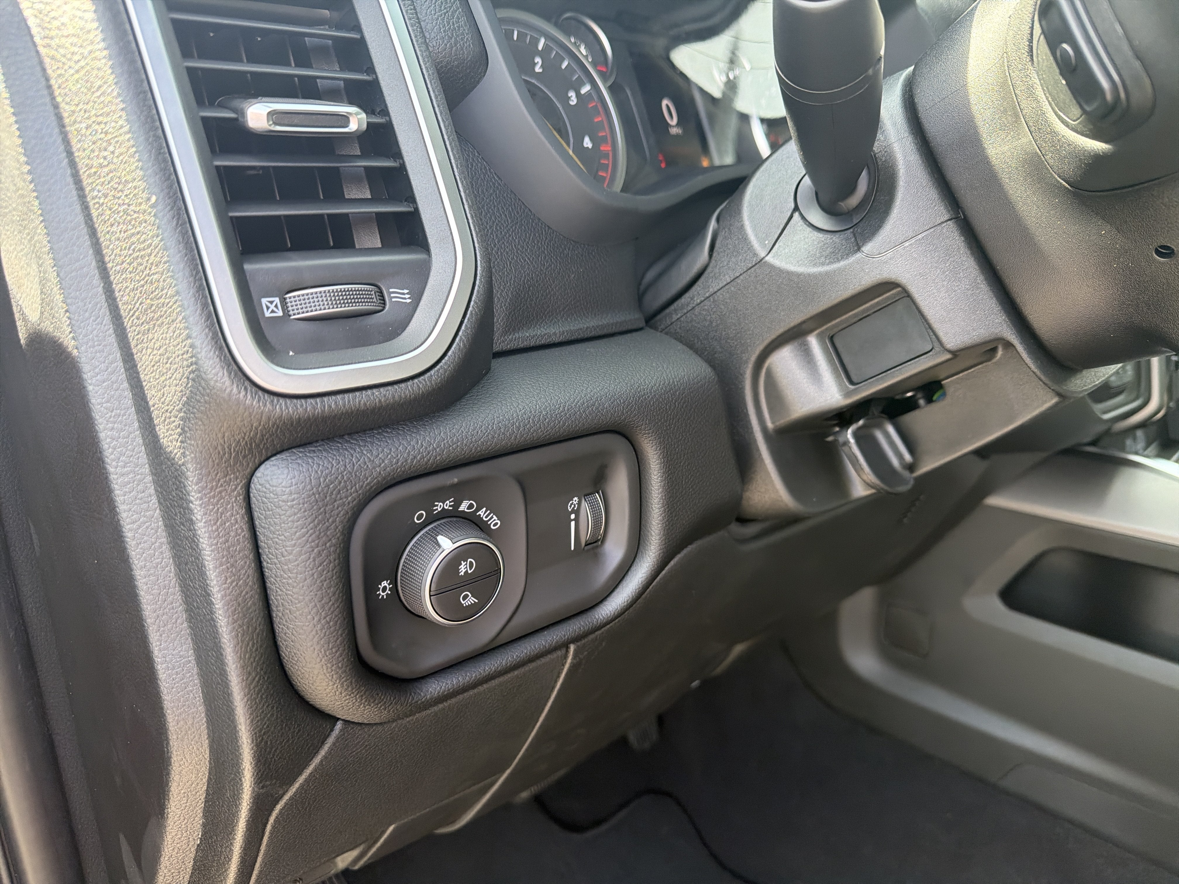 2027 RAM Ram 3500 RAM 3500 BIG HORN CREW CAB 4X4 8' BOX