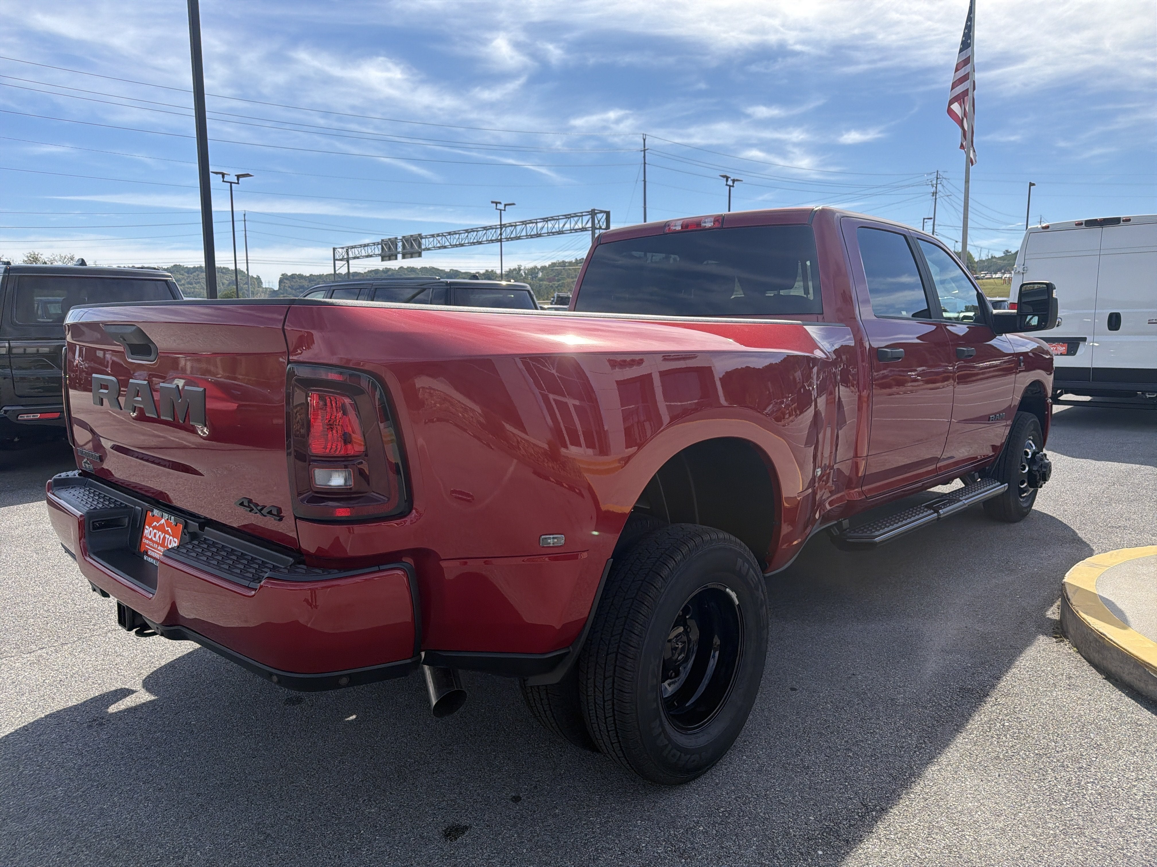 2027 RAM Ram 3500 RAM 3500 BIG HORN CREW CAB 4X4 8' BOX