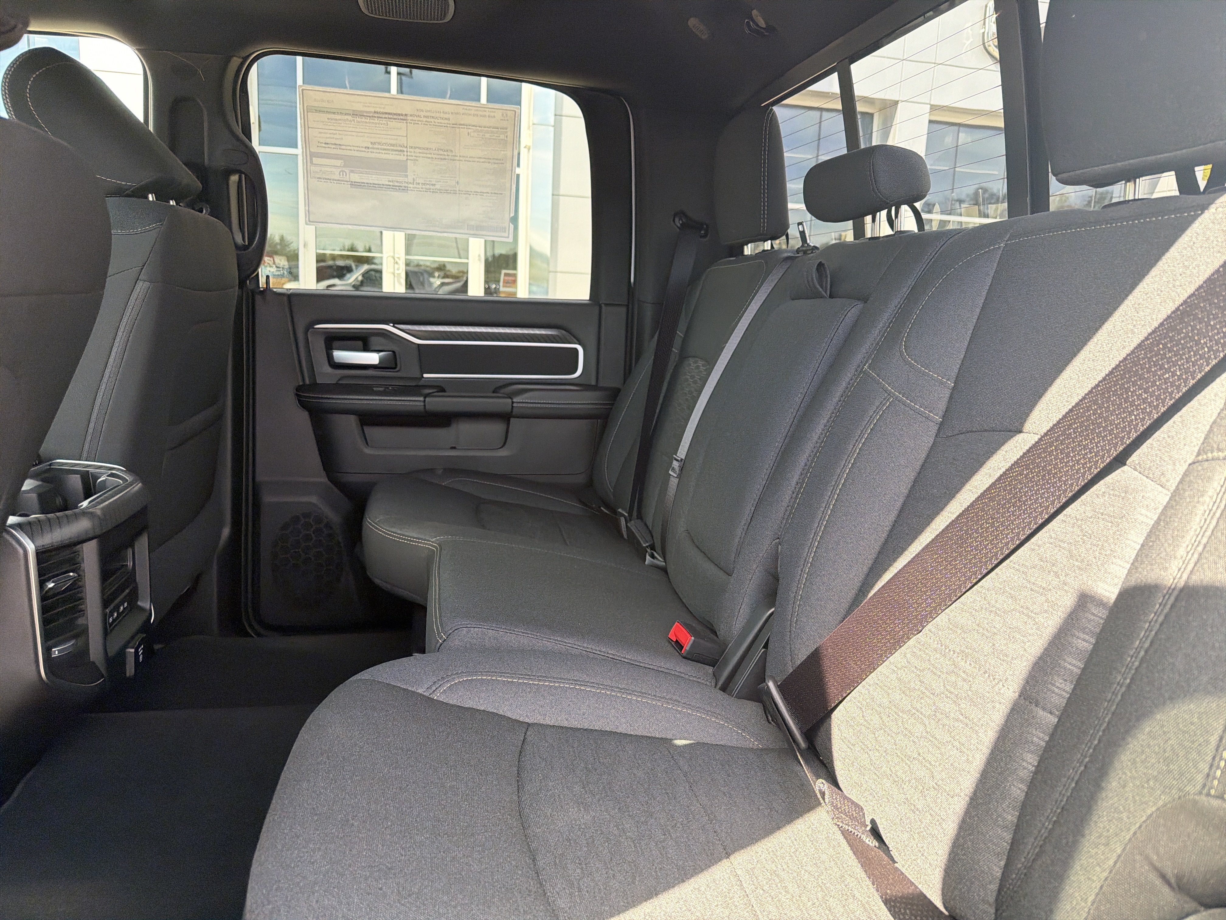2027 RAM Ram 3500 RAM 3500 BIG HORN CREW CAB 4X4 8' BOX