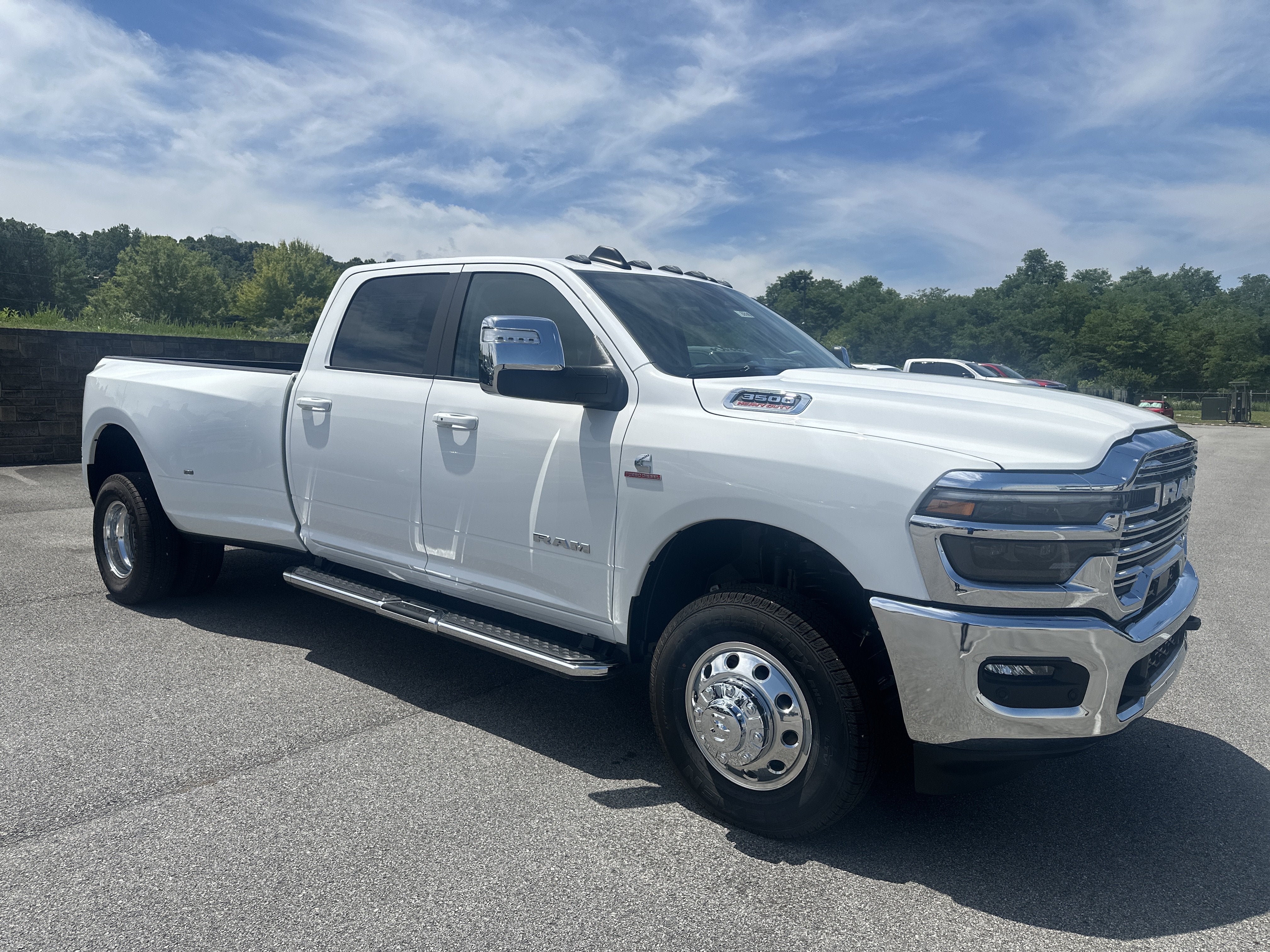 2026 RAM Ram 3500 RAM 3500 LARAMIE CREW CAB 4X4 8' BOX