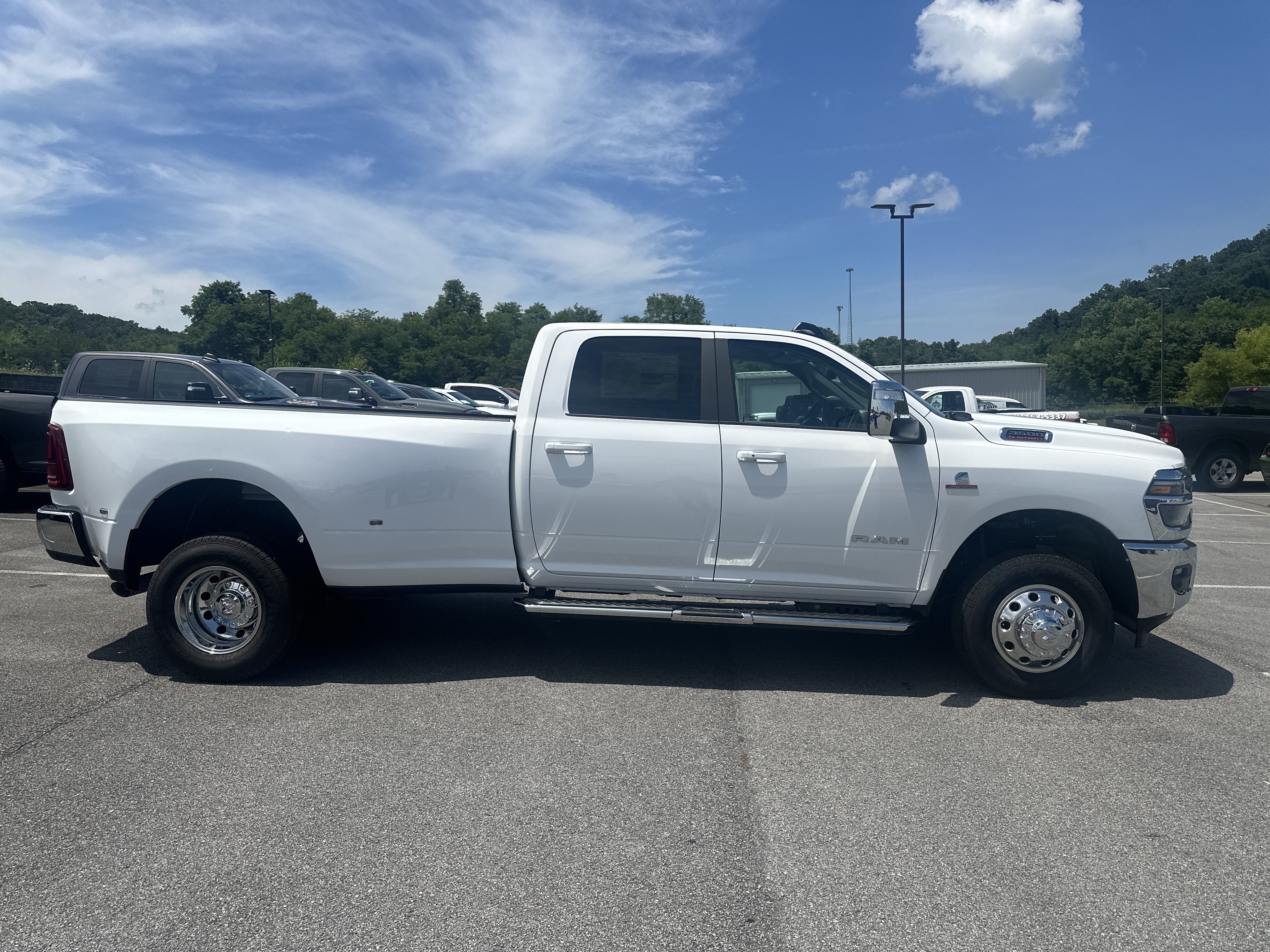 2026 RAM Ram 3500 RAM 3500 LARAMIE CREW CAB 4X4 8' BOX