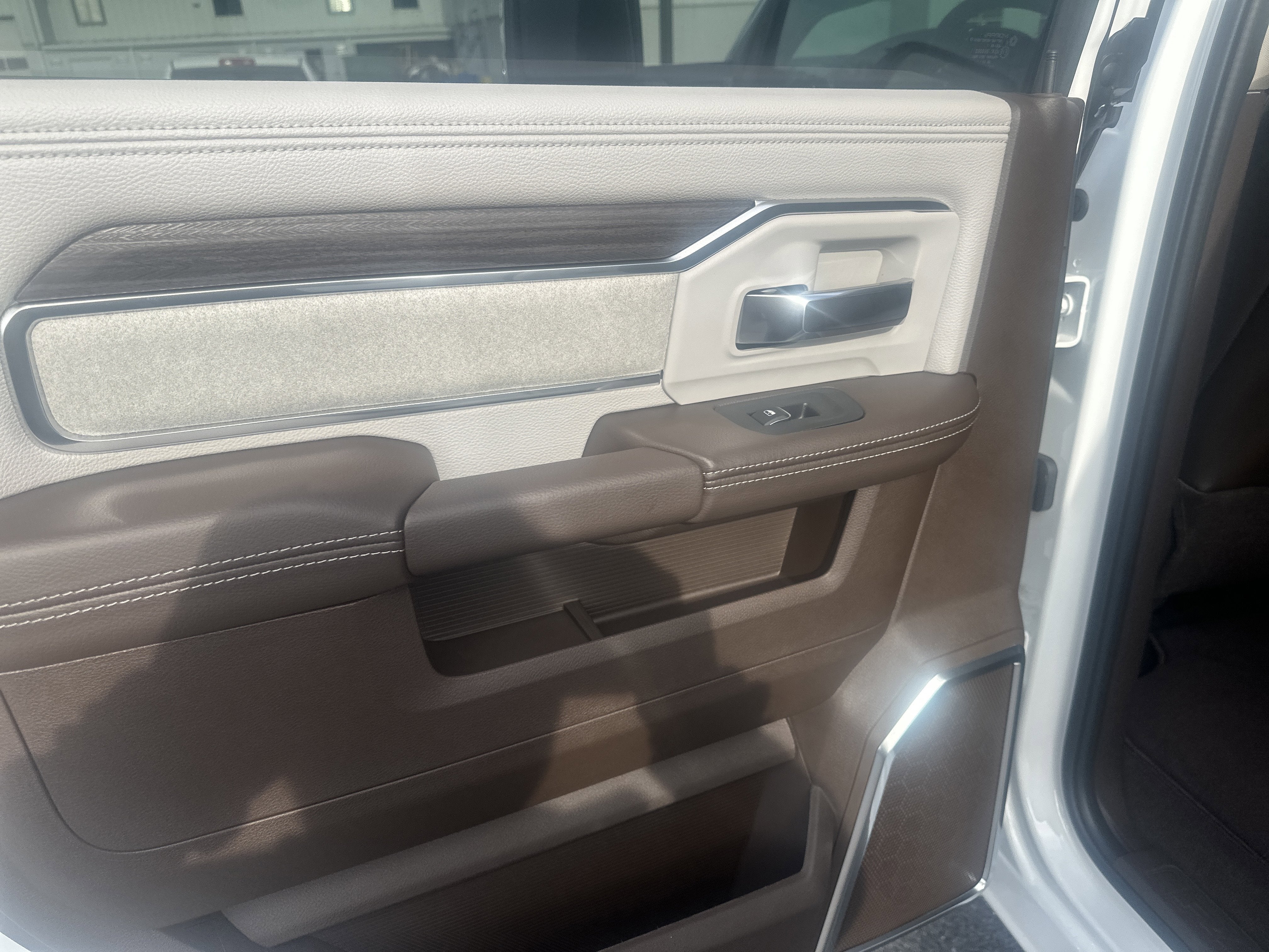 2026 RAM Ram 3500 RAM 3500 LARAMIE CREW CAB 4X4 8' BOX