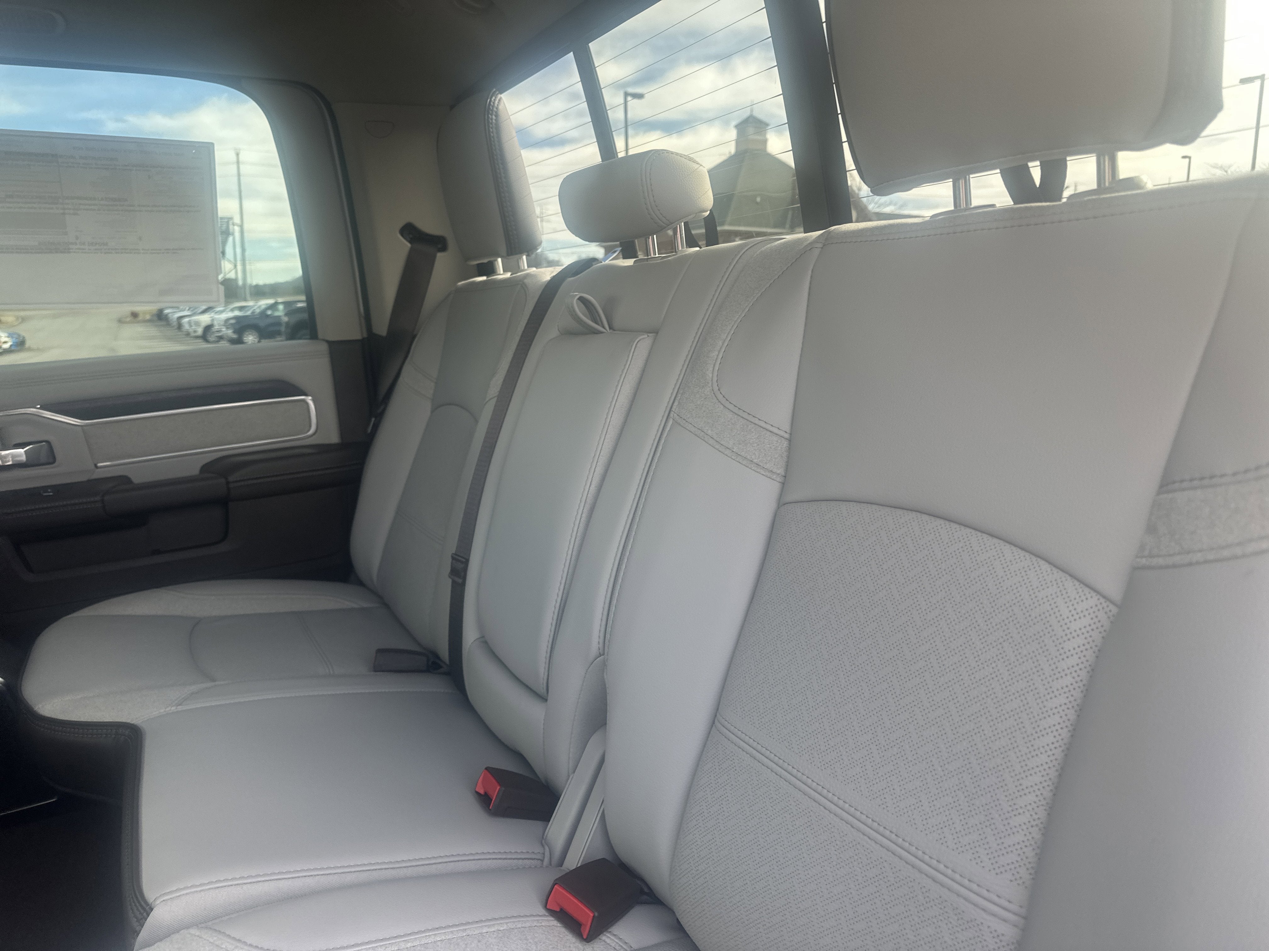 2026 RAM Ram 3500 RAM 3500 LARAMIE CREW CAB 4X4 8' BOX