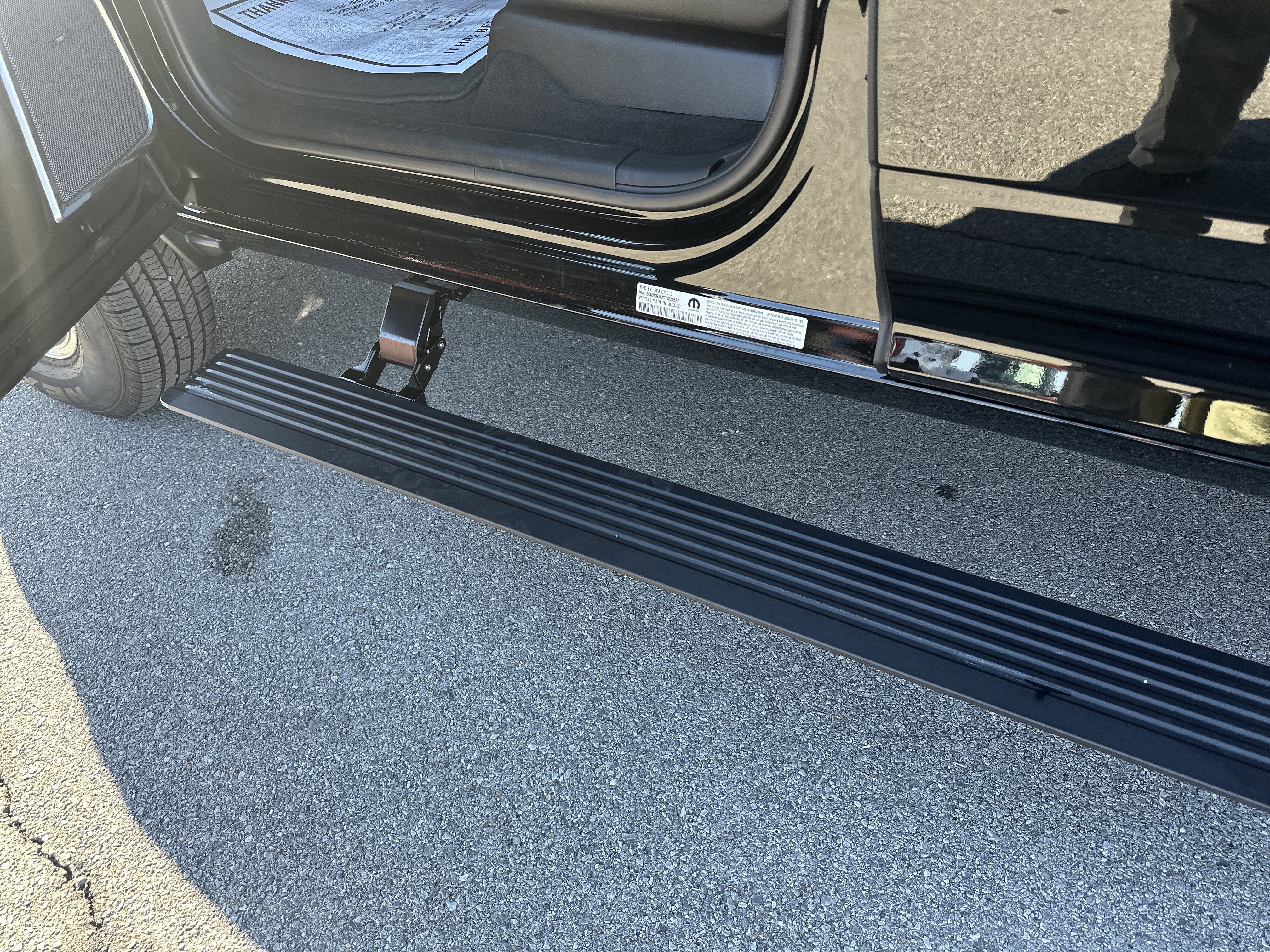 2026 RAM Ram 3500 RAM 3500 LARAMIE CREW CAB 4X4 8' BOX