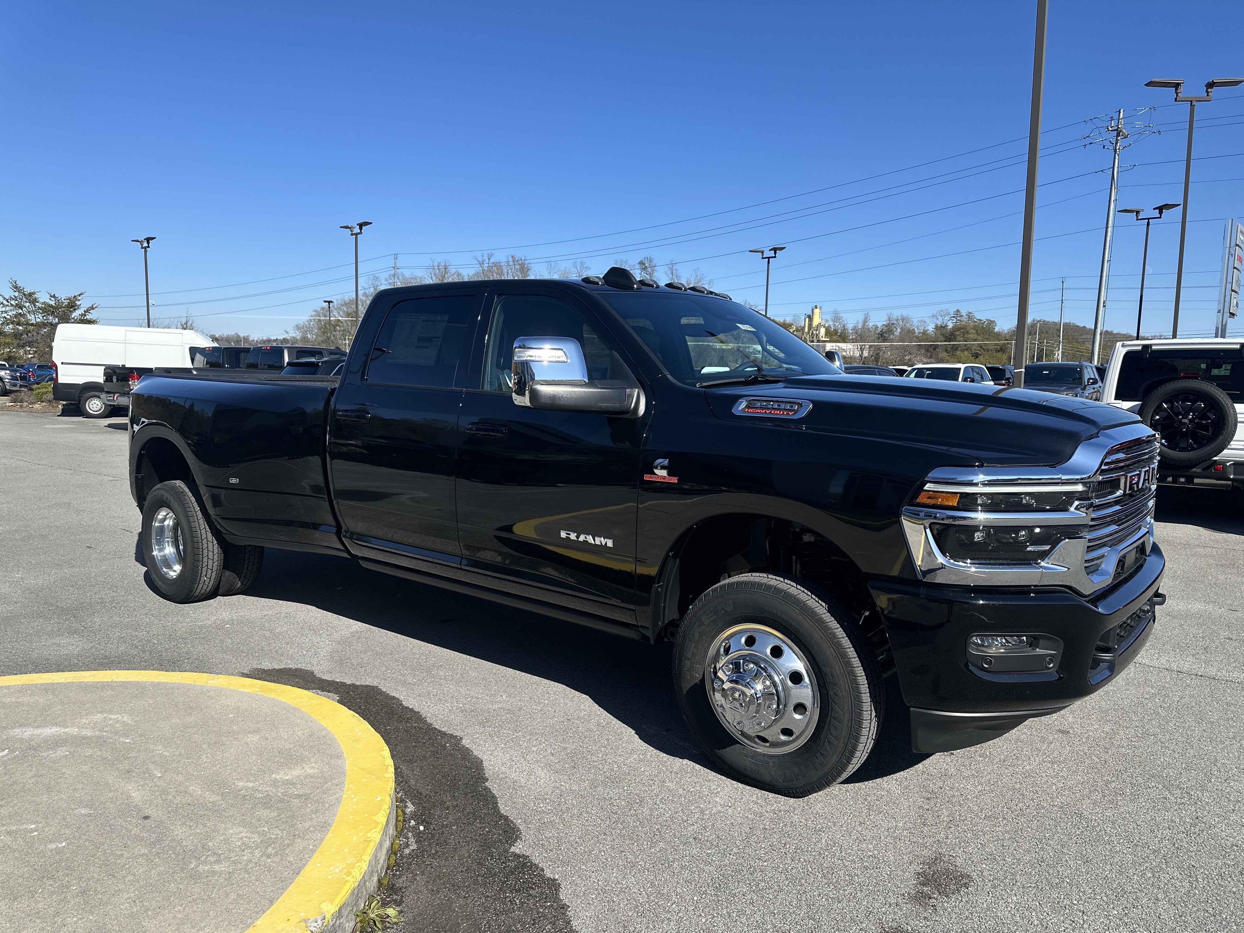 2026 RAM Ram 3500 RAM 3500 LARAMIE CREW CAB 4X4 8' BOX